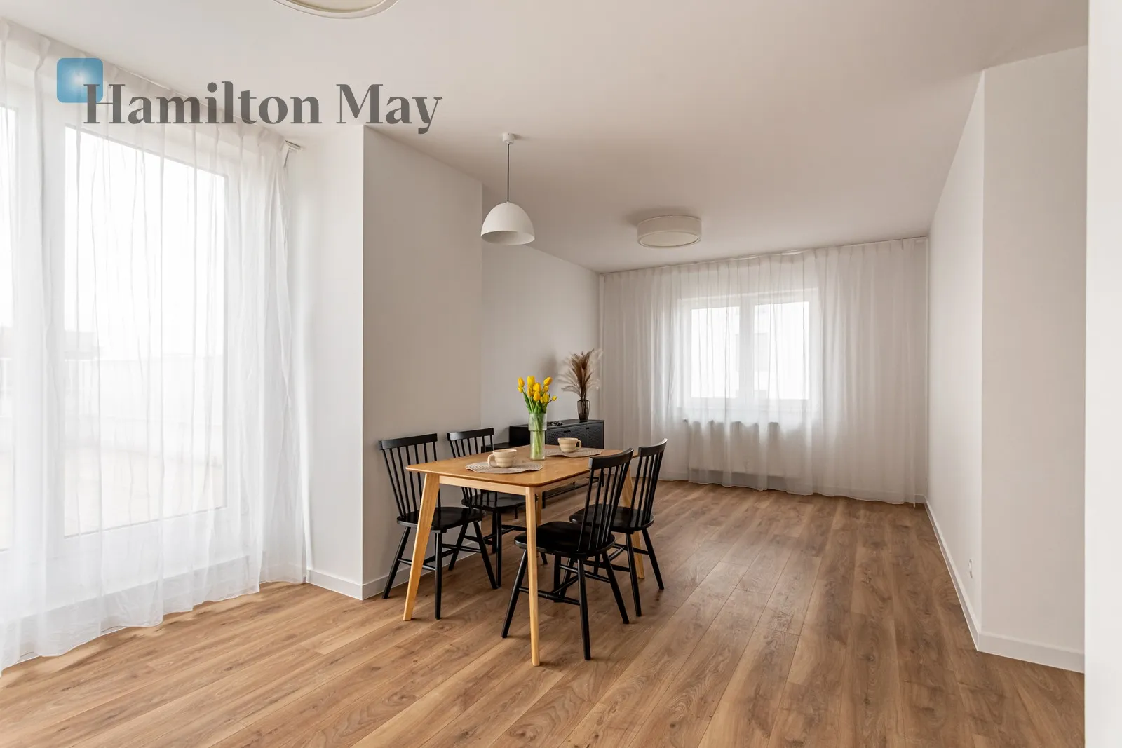 City: Warszawa Street: Bokserska Region: Mokotów Subregion: Służewiec Distance to centre: 6.51 km Level: 8 Price: 2100000 PLN Bedrooms: 3 Bathrooms: 2 Size: 85.49m2 - slider