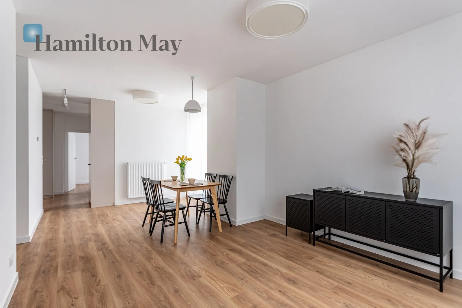 Street: Bokserska Region: Mokotów Subregion: Służewiec Distance to centre: 6.51 km Level: 8 Price: 2100000 PLN Bedrooms: 3 Bathrooms: 2 Size: 85.49m2 - slider