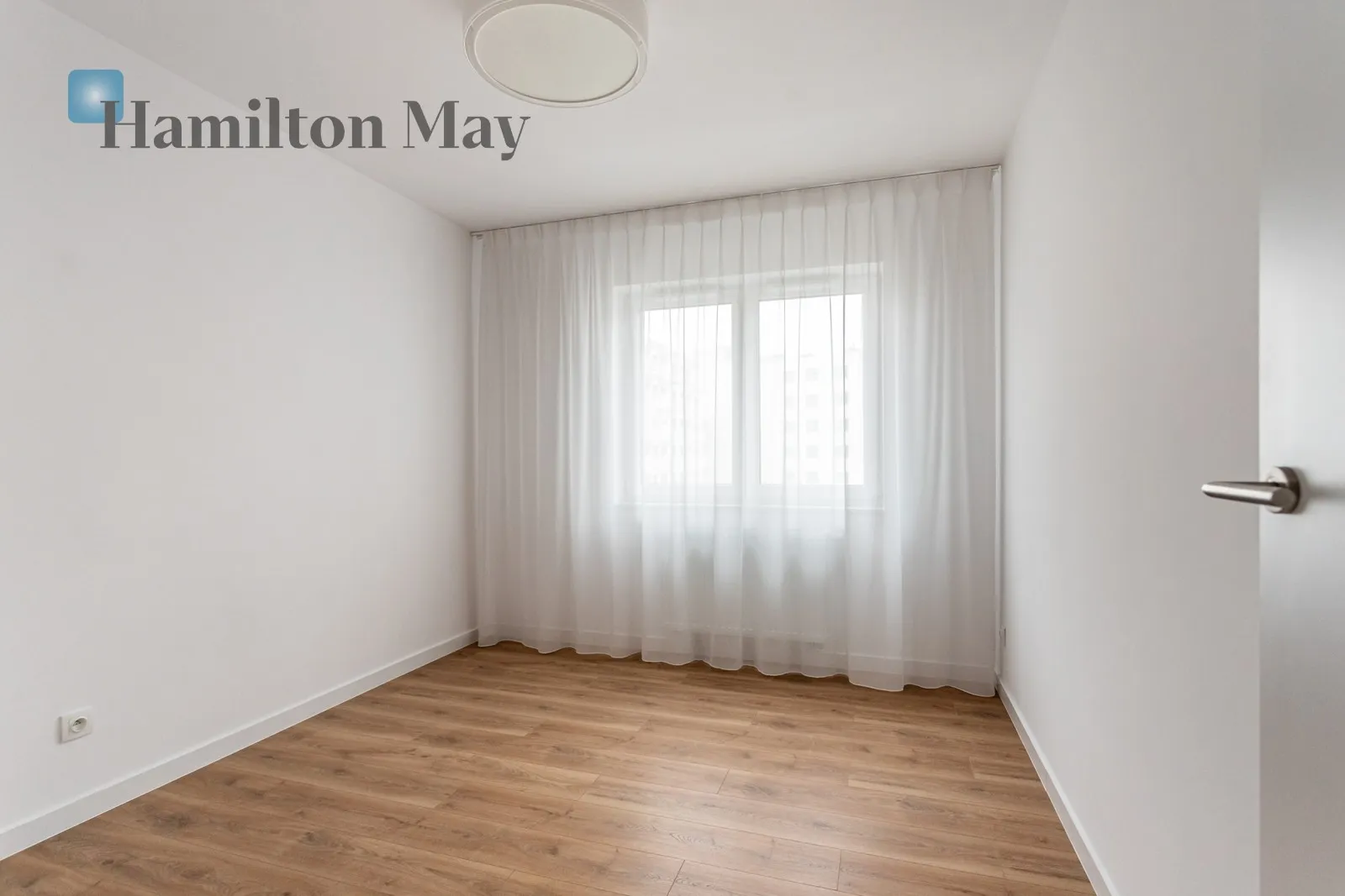 Three rooms | 66.65 m2 | loggia | Moko Botanika - slider