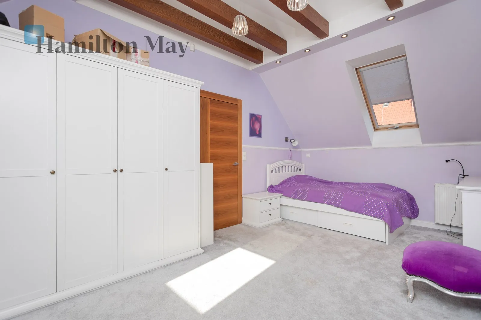 Price: 8800 PLN Bedrooms: 4 Bathrooms: 2 Plot size: 730m2