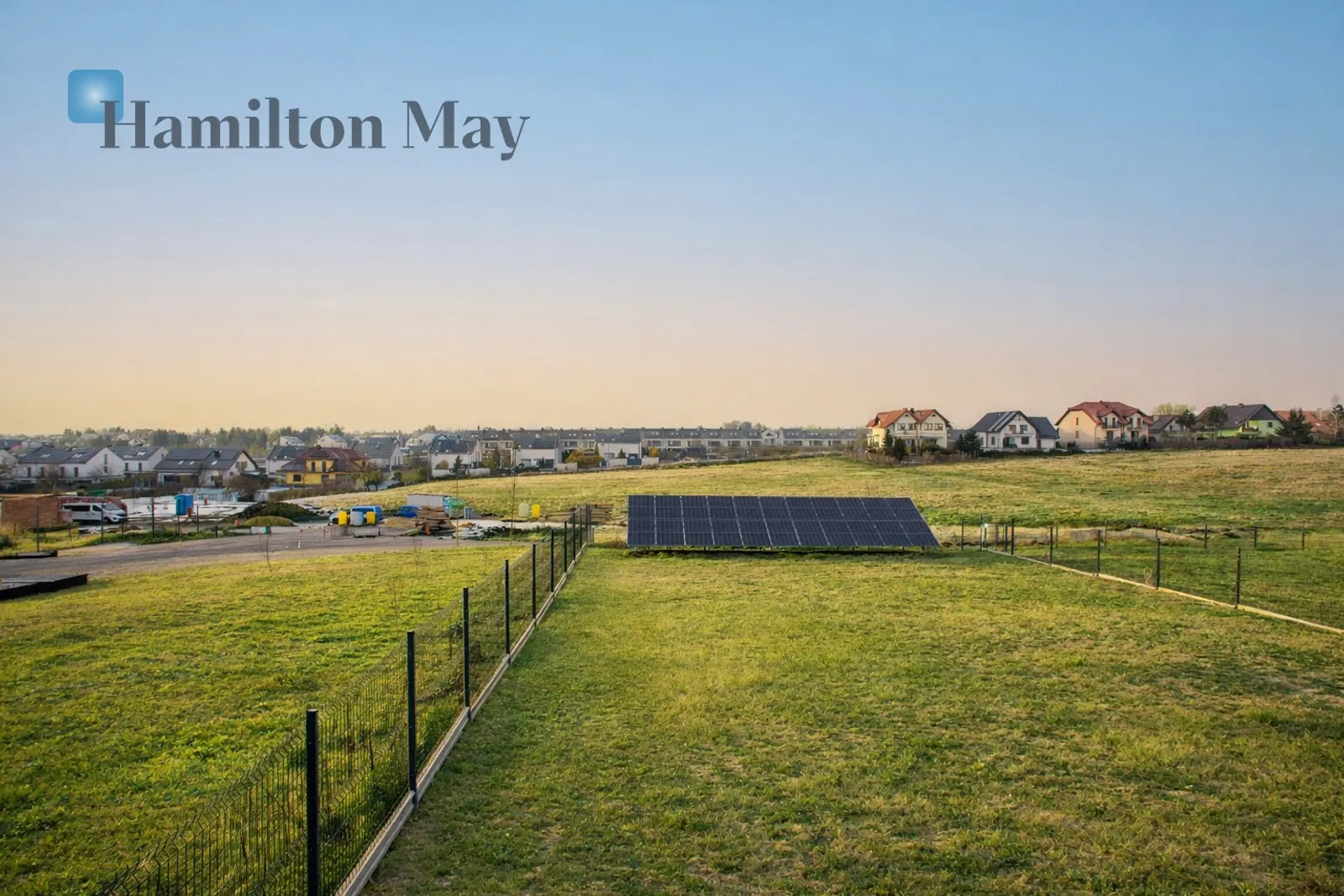 Енергоефективний, сучасний будинок у тихому закритому житловому комплексі в Скотніках - slider