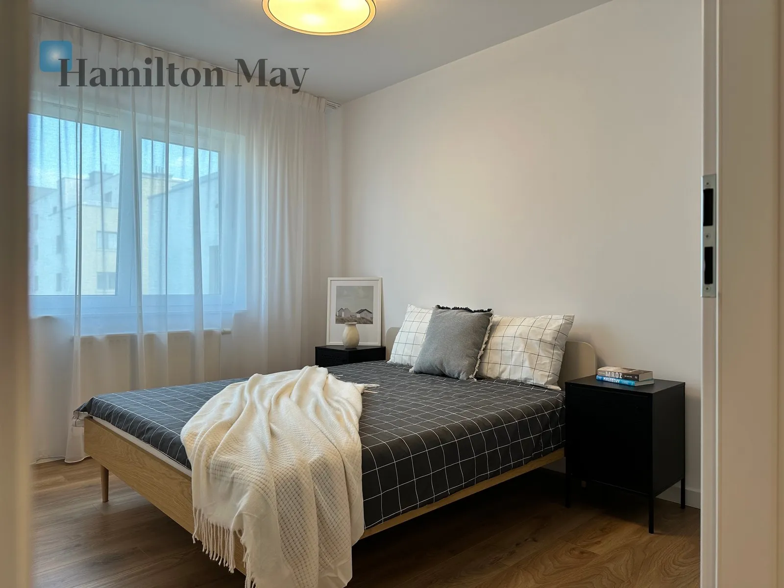 Region: Mokotów Subregion: Służewiec Distance to centre: 6.51 km Level: 5 Price: 1380000 PLN Bedrooms: 2 Bathrooms: 2 Size: 66.65m2 - slider