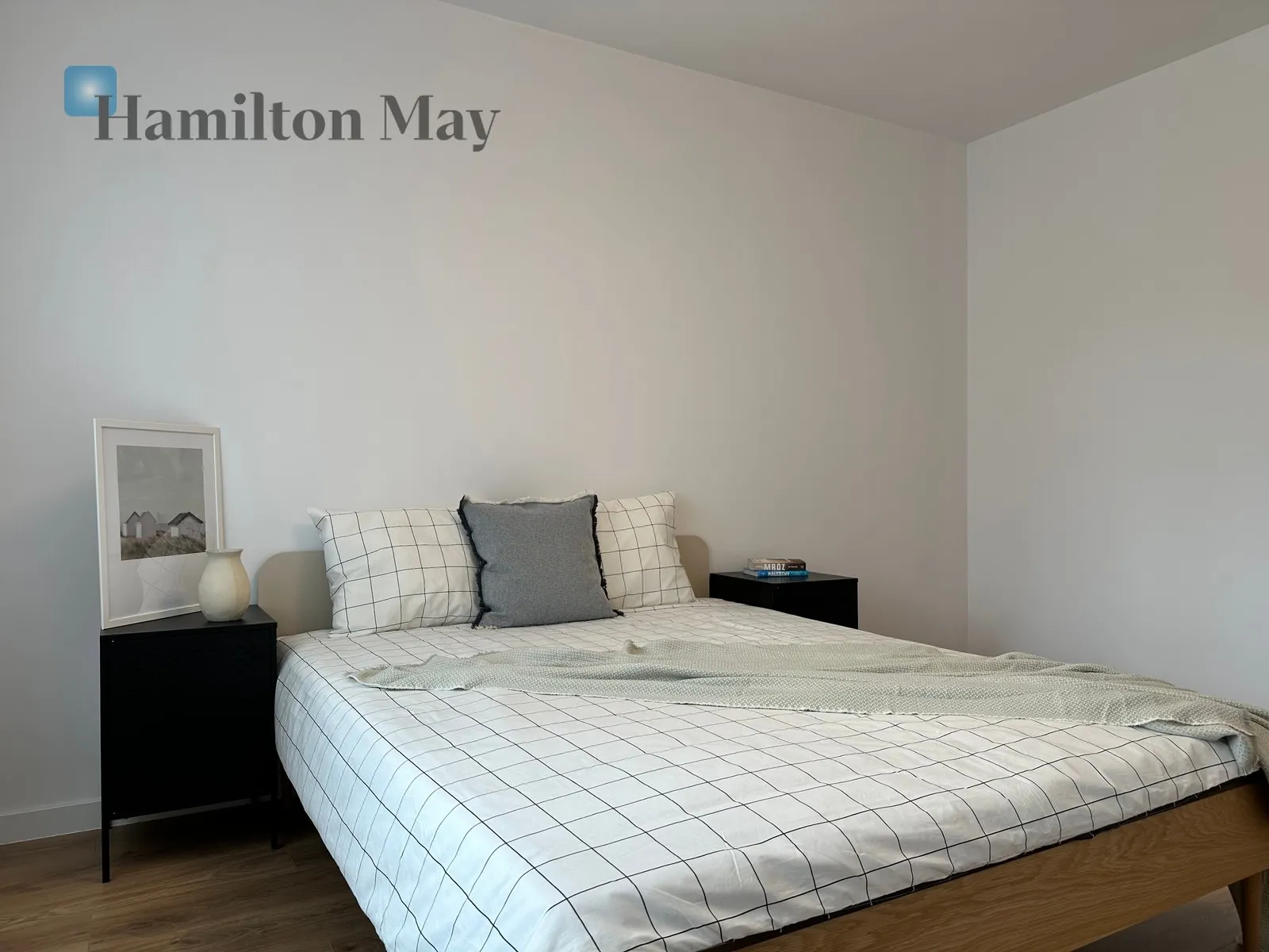 City: Warszawa Street: Bokserska Region: Mokotów Subregion: Służewiec Distance to centre: 6.51 km Level: 5 Price: 960000 PLN - slider