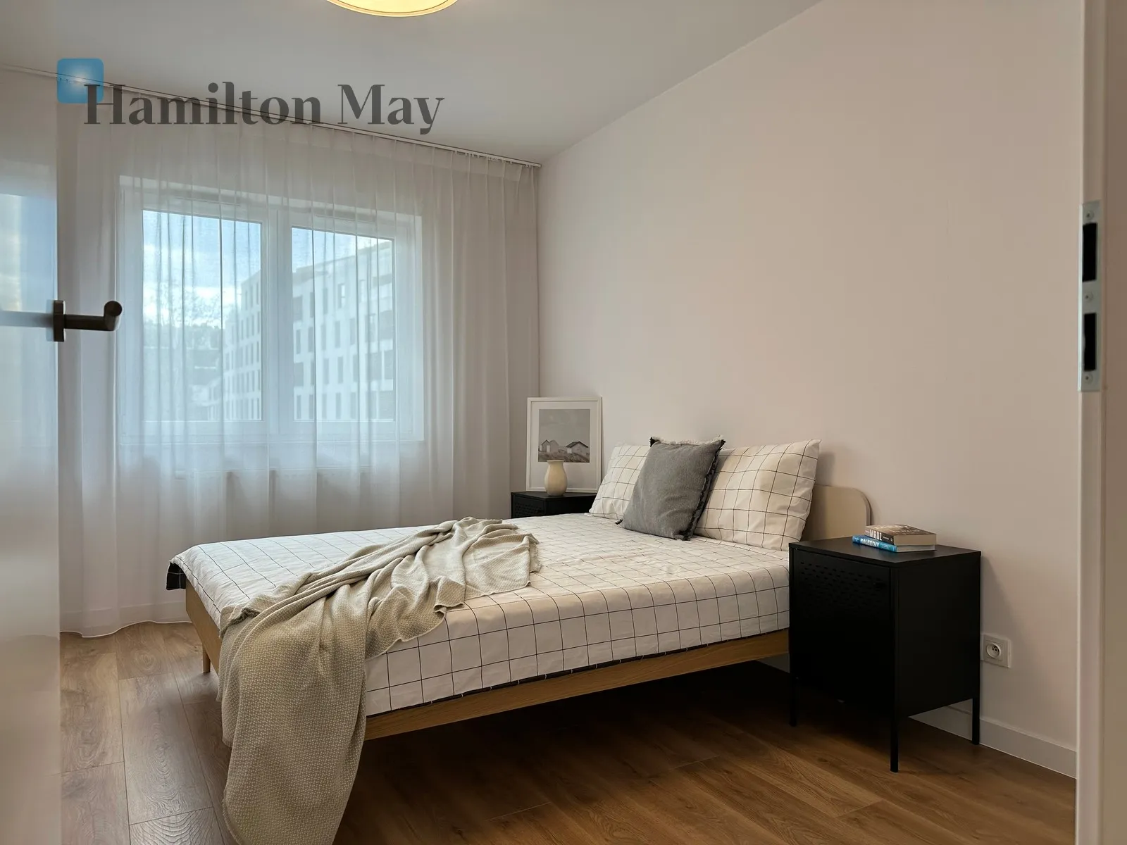 Region: Mokotów Subregion: Służewiec Distance to centre: 6.51 km Level: 5 Price: 960000 PLN Bedrooms: 1 Bathrooms: 1 - slider