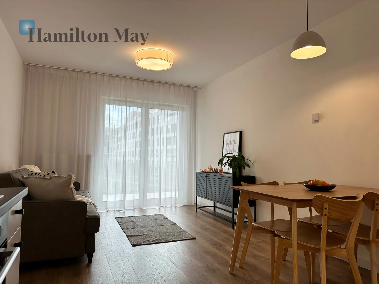 Street: Bokserska Region: Mokotów Subregion: Służewiec Distance to centre: 6.51 km Level: 5 Price: 960000 PLN Bedrooms: 1 Bathrooms: 1 Size: 45.11m2 Price/m2: 21281 PLN - slider