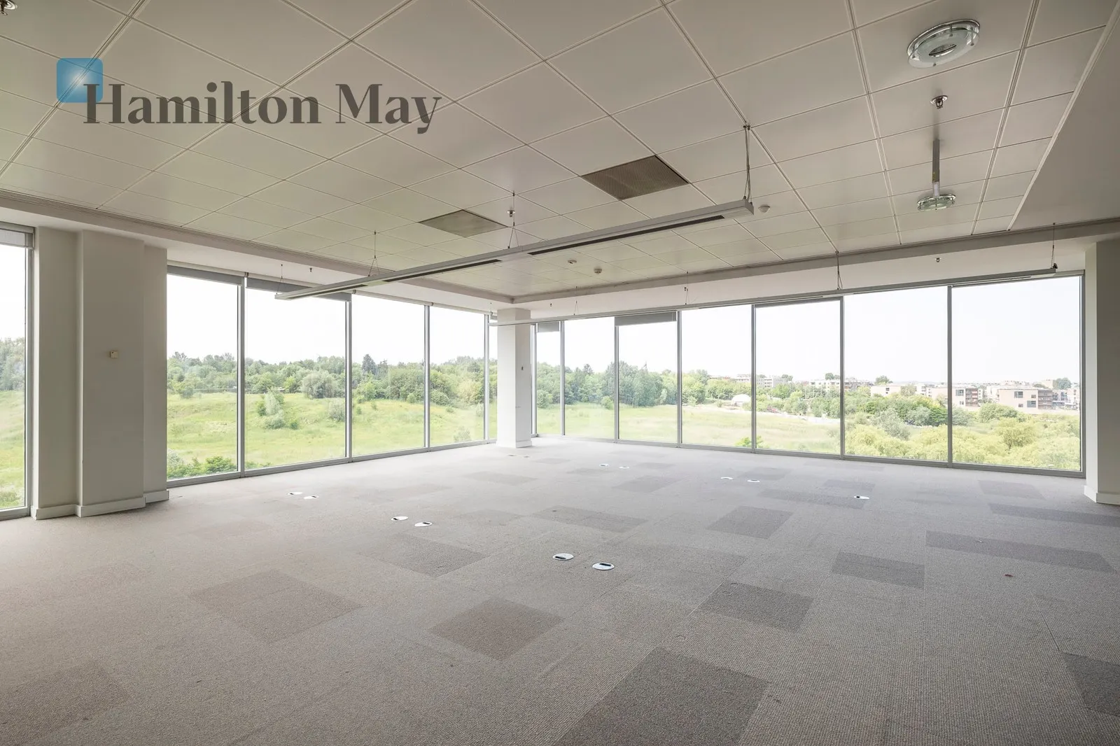 Region: Podgórze Duchackie Distance to centre: 4.19 km Level: 3 Price: 8600 PLN Bedrooms: null Bathrooms: null Plot size: nullm2 Layout: null Price/m2: 43 PLN - slider