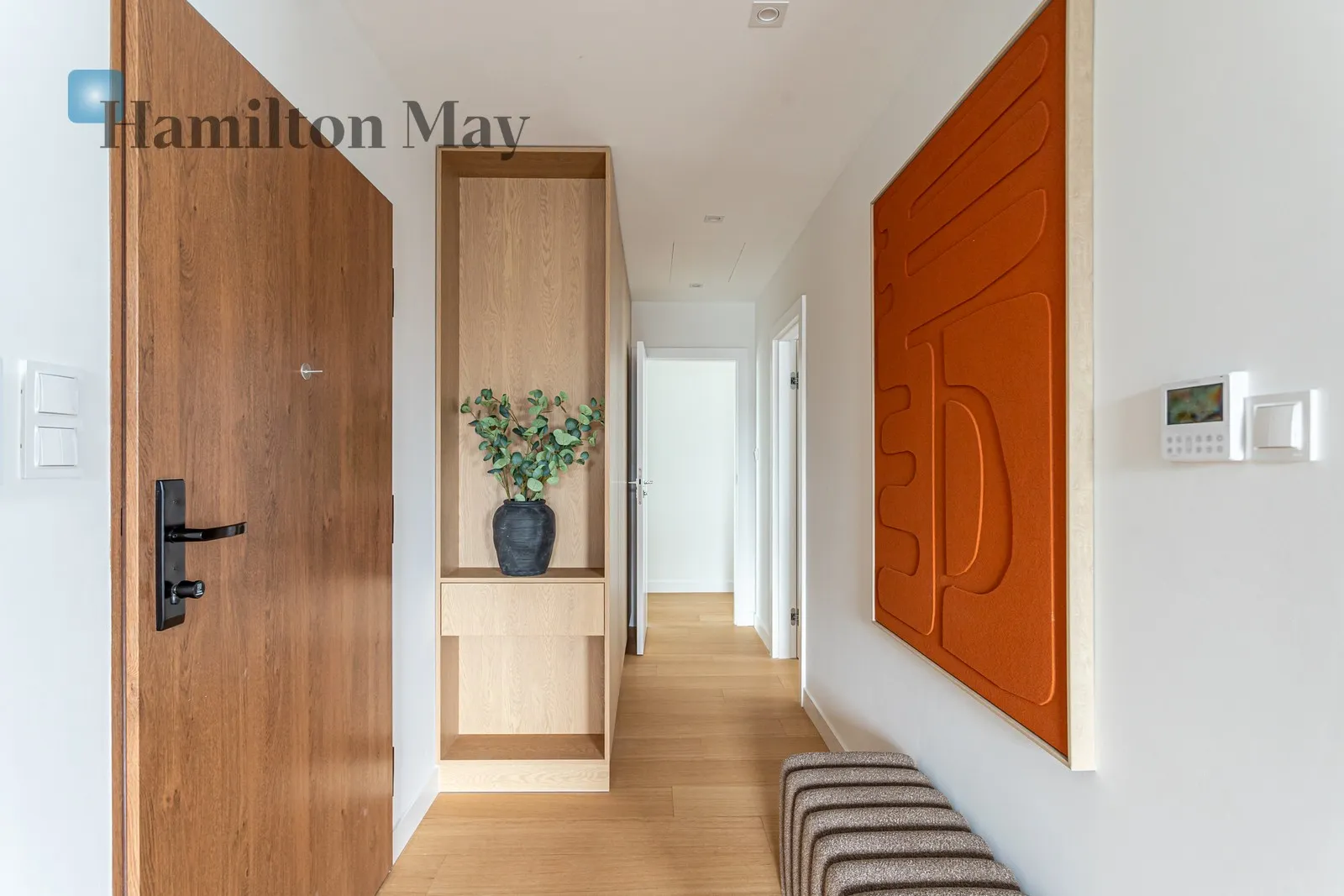 Region: Mokotów Subregion: Służewiec Distance to centre: 5.29 km Level: 7 Price: 15600 PLN Bedrooms: 3 Bathrooms: 2 Size: 85m2 - slider