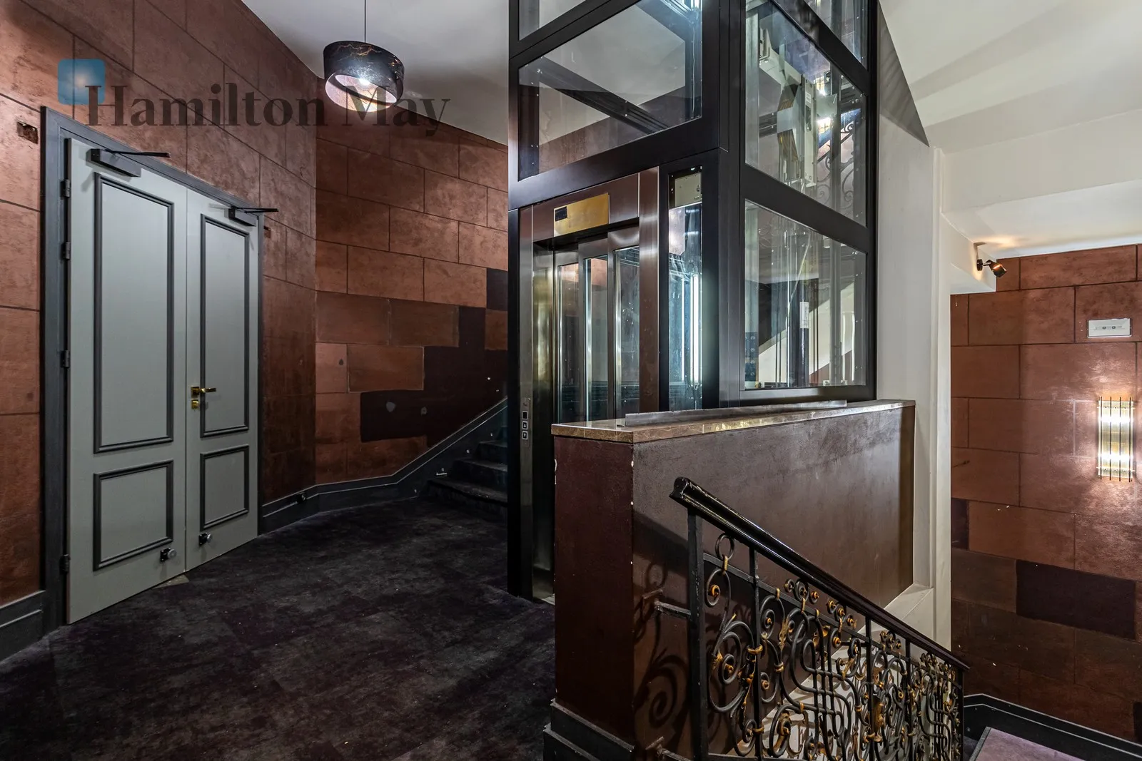 City: Warszawa Street: Foksal Region: Śródmieście Subregion: Powiśle Distance to centre: 0.71 km Level: -9 Price: 350000 PLN - slider
