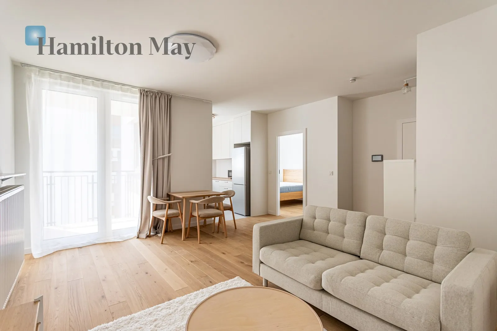 City: Warszawa Street: Aleja Krakowska Region: Włochy Subregion: Nowe Włochy Distance to centre: 5.18 km Level: 4 Price: 3600 PLN Bedrooms: 1 Bathrooms: 1 Size: 49m2 Price/m2: 73 PLN - slider