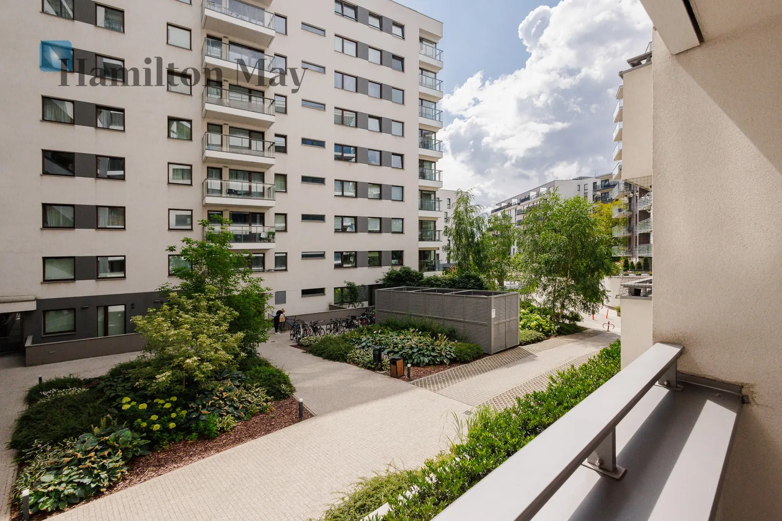 Street: Kłopot Region: Wola Subregion: Powązki Distance to centre: 3.72 km Level: 1 Price: 5900 PLN - slider