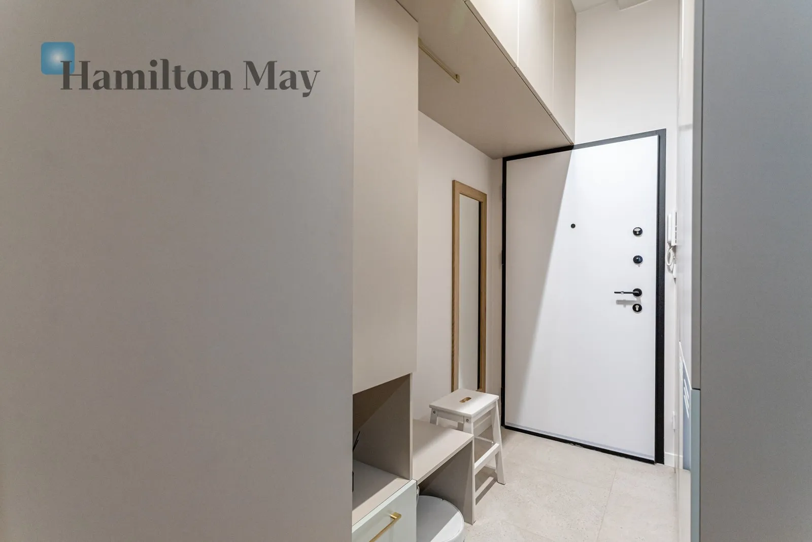 Exclusive two-bedroom apartment in Warsaw - slider