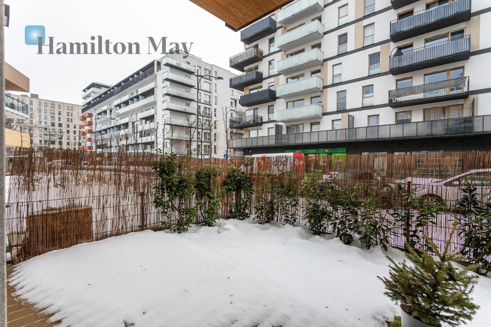 Exclusive two-bedroom apartment in Warsaw - slider