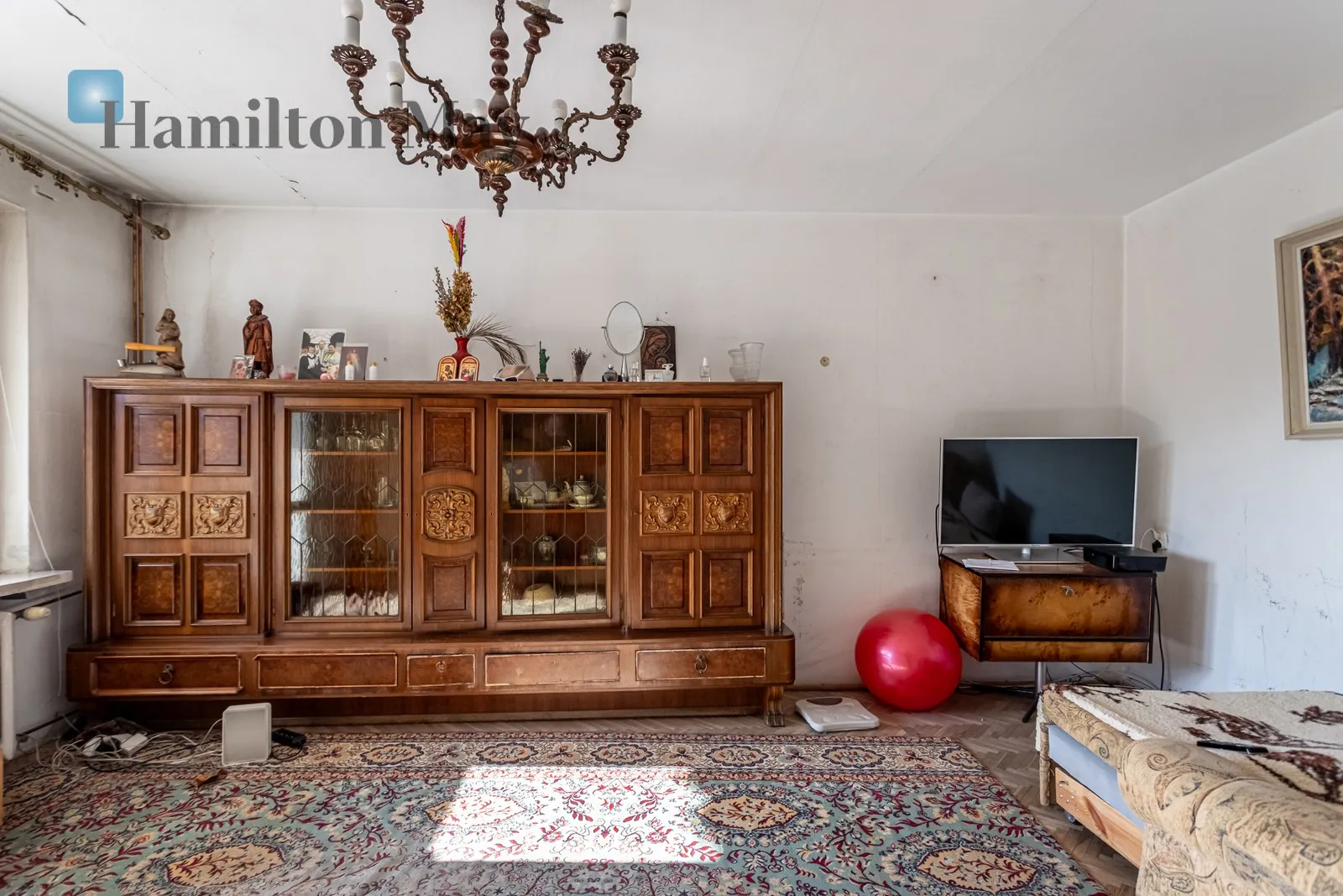 City: Warszawa Street: Fryderyka Joliot-Curie Region: Mokotów Subregion: Wierzbno Distance to centre: 4.38 km Level: 3 Price: 765000 PLN - slider