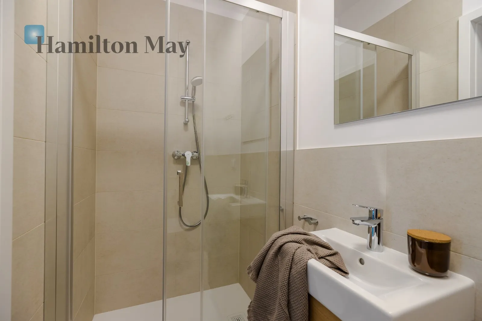 City: Warszawa Street: Wschodu Słońca Region: Włochy Subregion: Raków Distance to centre: 5.78 km - slider