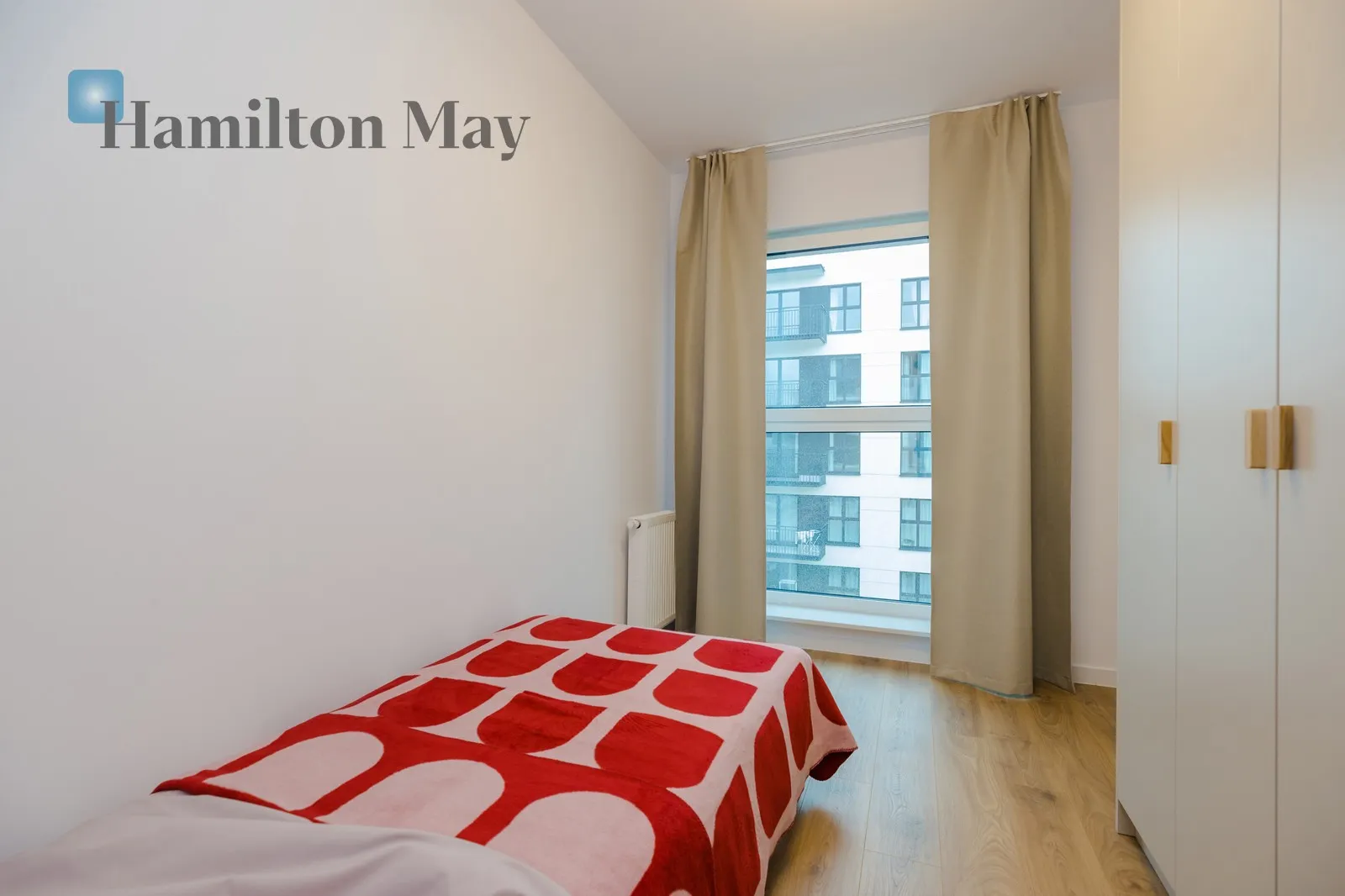 Region: Włochy Subregion: Raków Distance to centre: 5.78 km Price: 1685000 PLN Bedrooms: 3 Bathrooms: 2 Size: 96.28m2 - slider