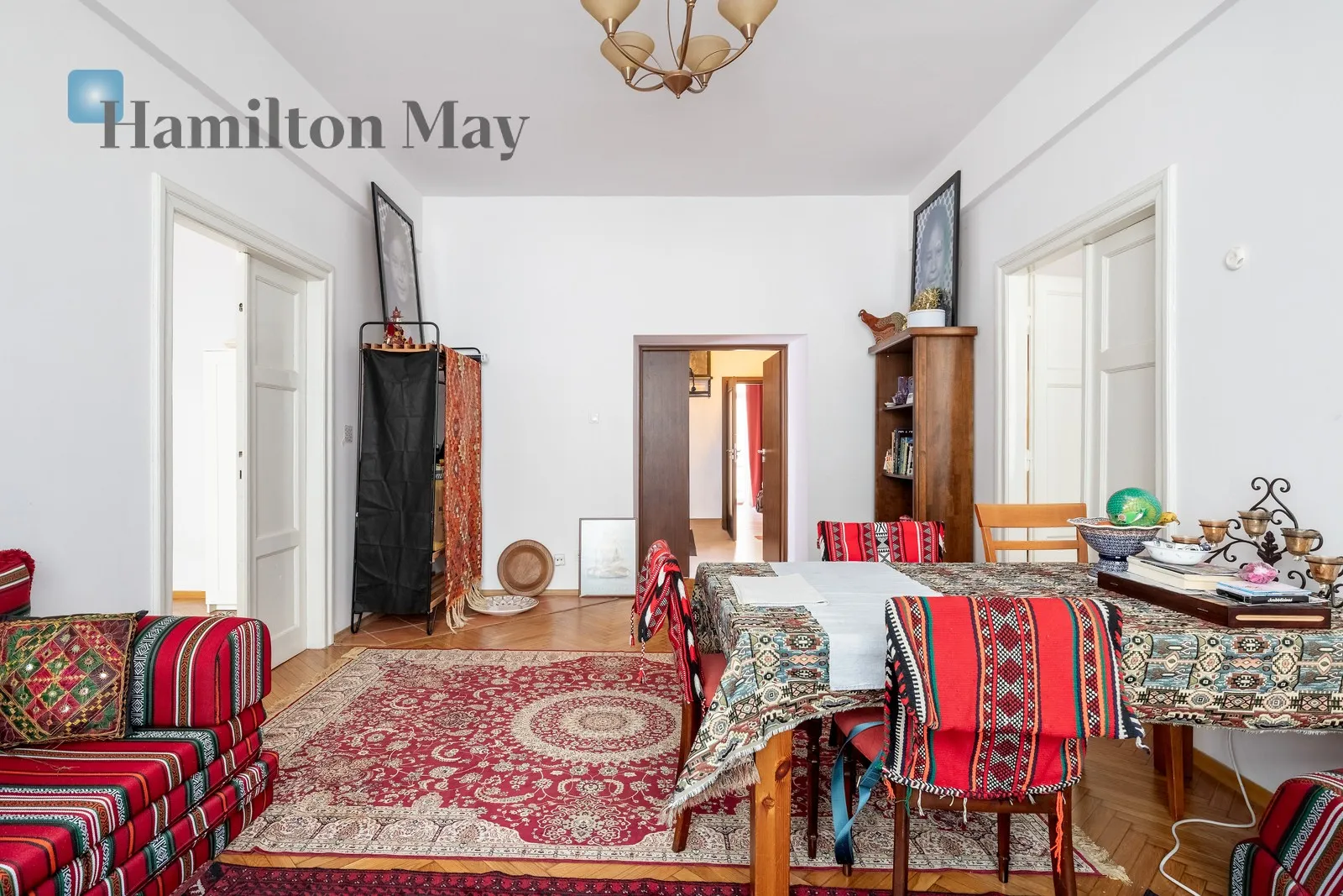 City: Kraków Street: Starowiślna Region: Stare Miasto Distance to centre: 0.9 km Level: 1 Price: 1630000 PLN Bedrooms: 3 Bathrooms: 2 - slider