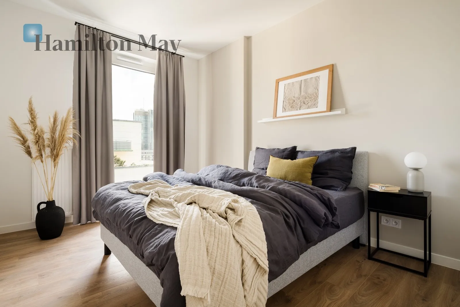 Region: Wola Subregion: Mirów Distance to centre: 1.6 km Level: 11 Price: 1341000 PLN Bedrooms: 1 Bathrooms: 1 Size: 42.79m2 - slider