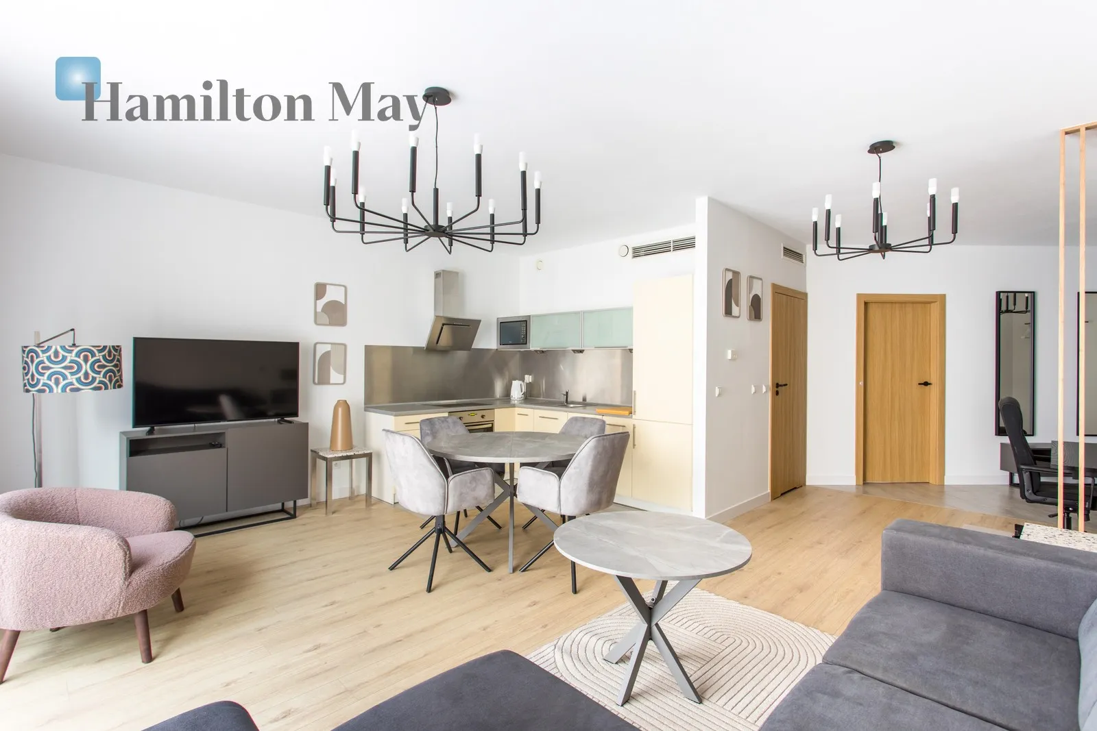 City: Wrocław Street: Krawiecka Region: Stare Miasto Distance to centre: 0.51 km Level: 4 Price: 3700 PLN - slider