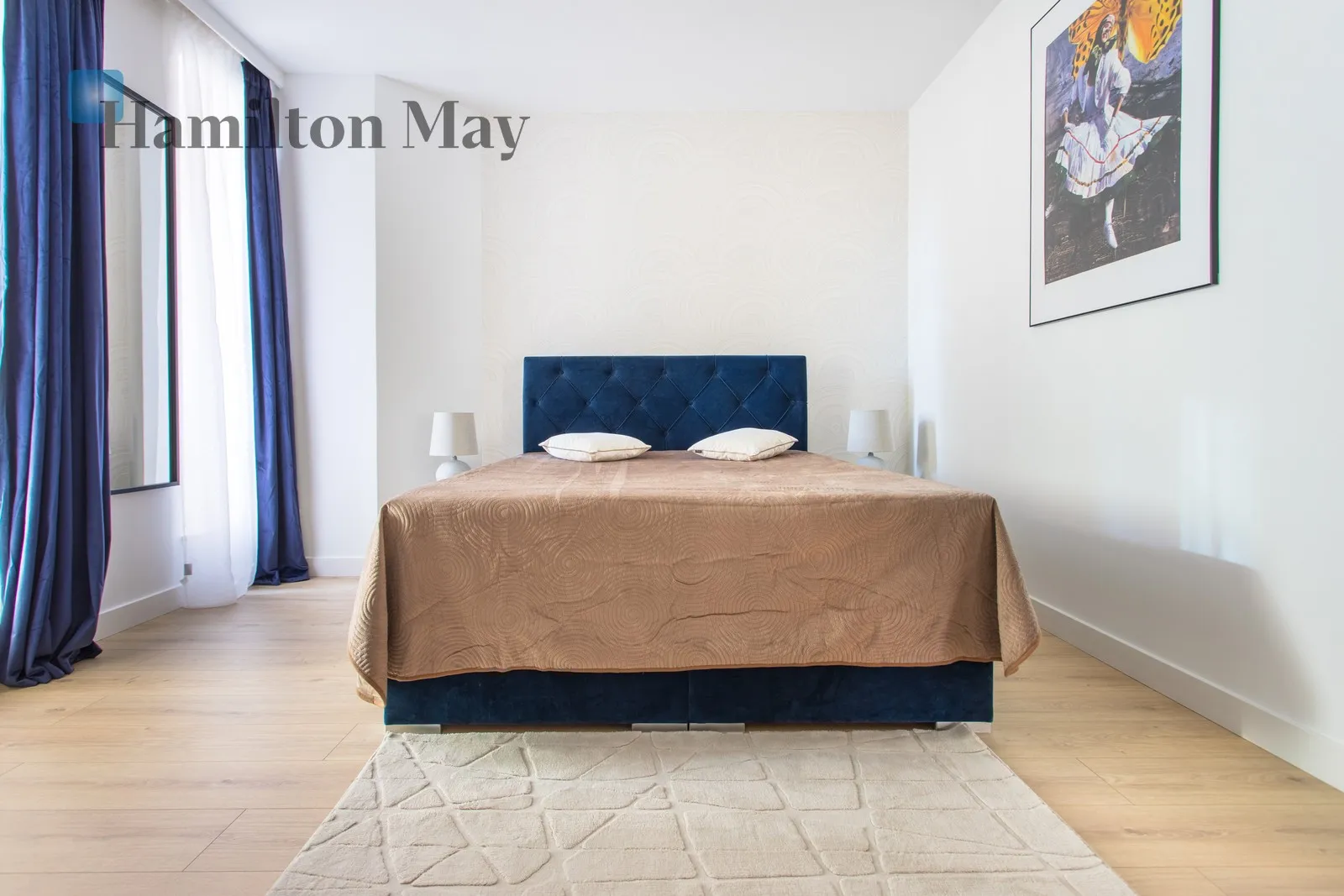 City: Wrocław Street: Krawiecka Region: Stare Miasto Distance to centre: 0.51 km Level: 4 Price: 3700 PLN Bedrooms: 1 - slider