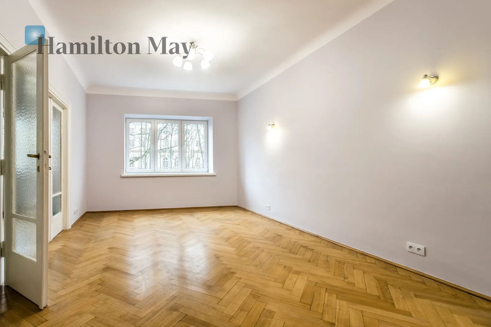 City: Warszawa Street: aleja Jana Chrystiana Szucha Region: Śródmieście Subregion: Ujazdów Distance to centre: 1.64 km Level: 1 Price: 13000 PLN Bedrooms: null Bathrooms: null Plot size: nullm2 Layout: null - slider