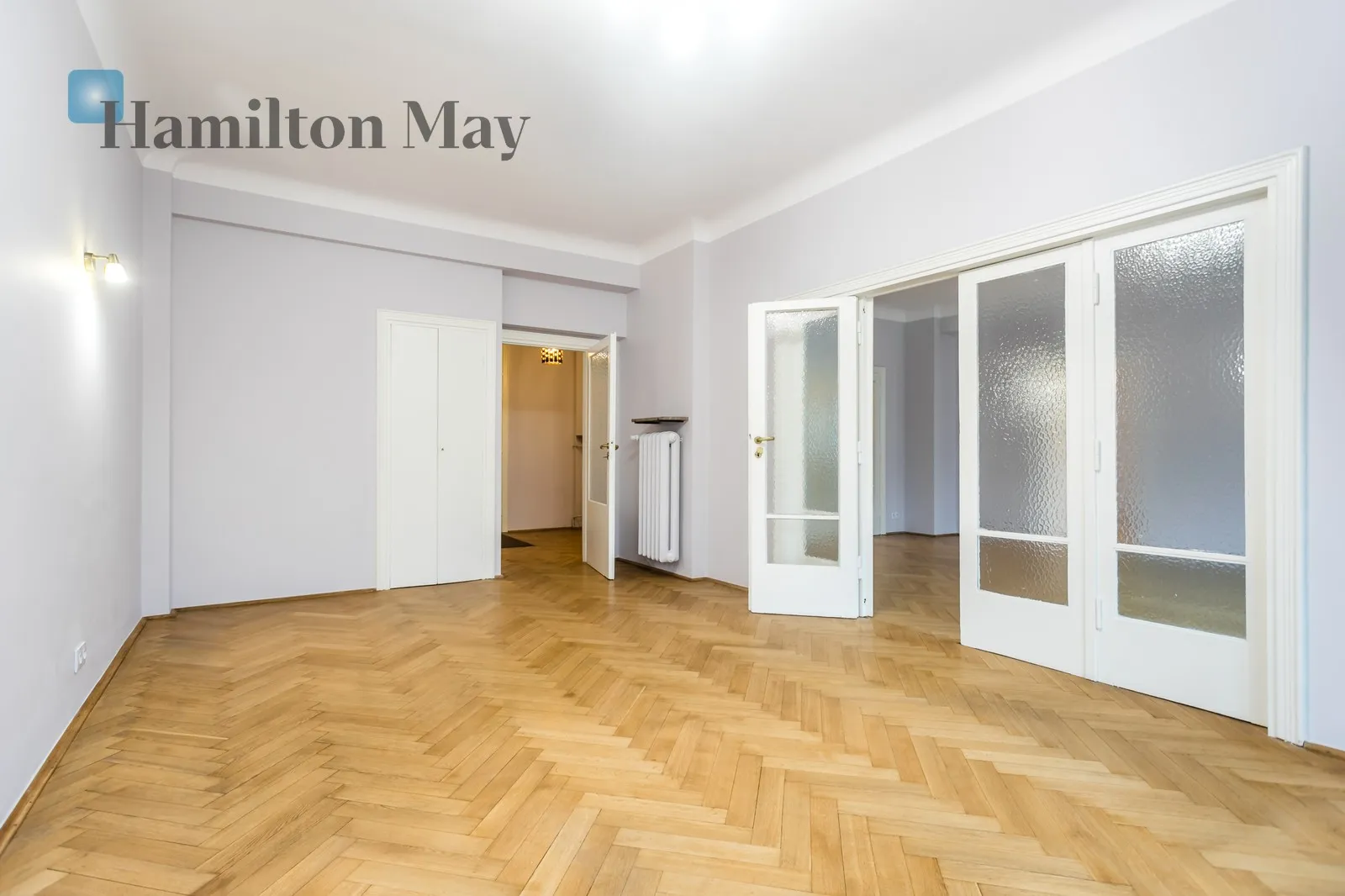 Street: aleja Jana Chrystiana Szucha Region: Śródmieście Subregion: Ujazdów Distance to centre: 1.64 km Level: 1 Price: 13000 PLN Bedrooms: null Bathrooms: null Plot size: nullm2 Layout: null Price/m2: 77 PLN - slider