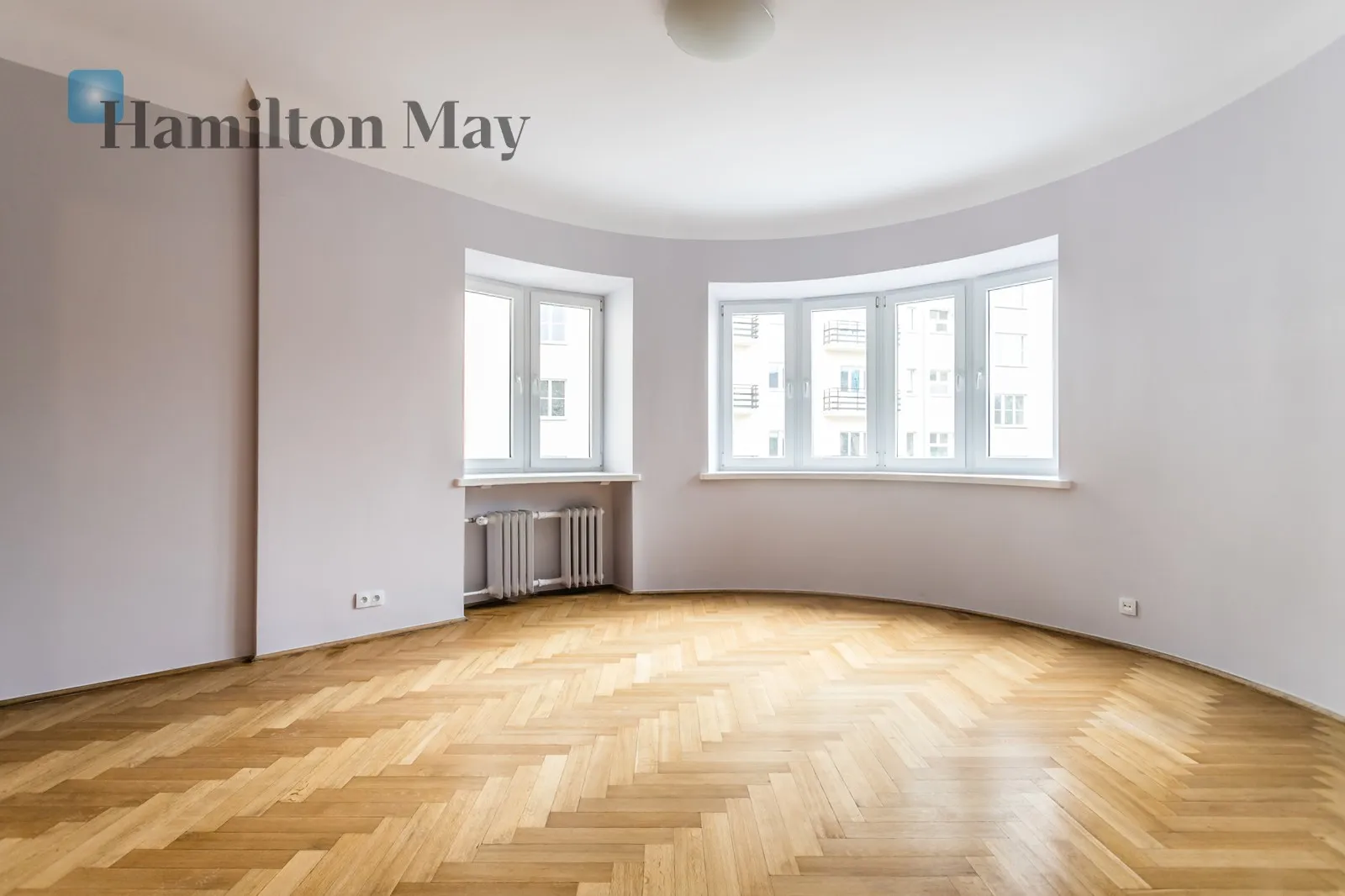 City: Warszawa Street: aleja Jana Chrystiana Szucha Region: Śródmieście Subregion: Ujazdów Distance to centre: 1.64 km Level: 1 Price: 13000 PLN Bedrooms: null - slider