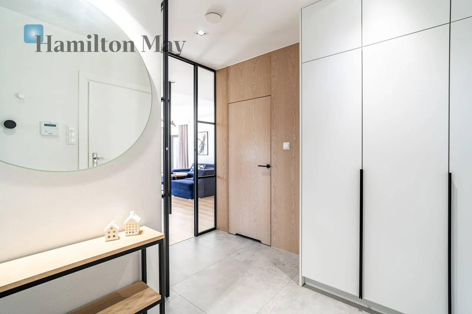 A unique single-story house for sale in Konary - slider