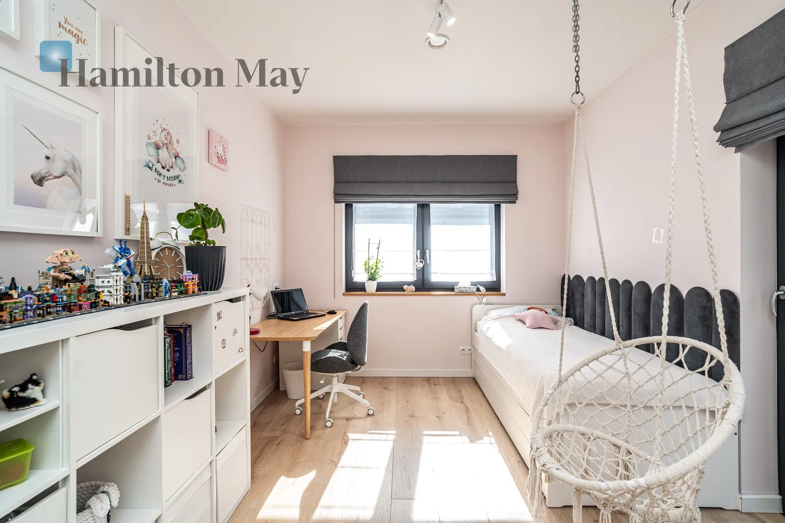 A unique single-story house for sale in Konary - slider