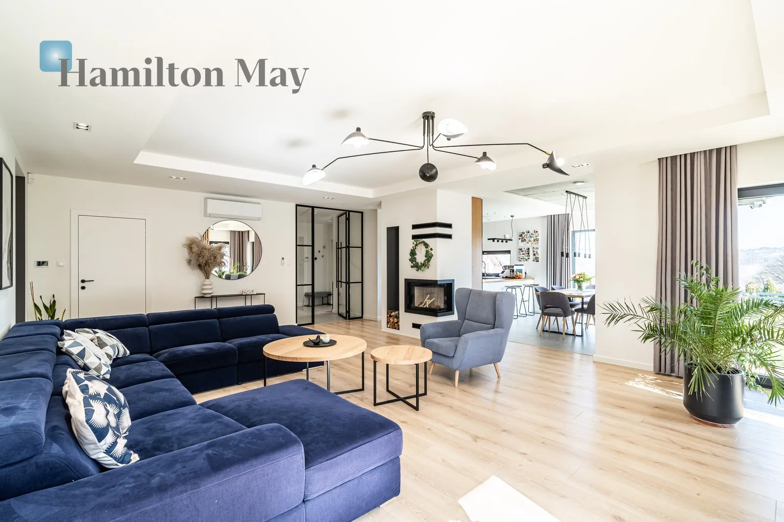 A unique single-story house for sale in Konary - slider