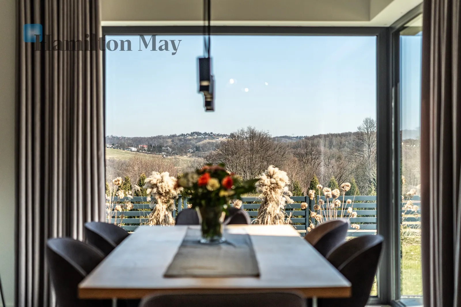 A unique single-story house for sale in Konary - slider