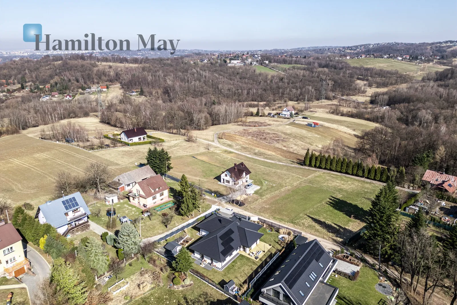 A unique single-story house for sale in Konary - slider