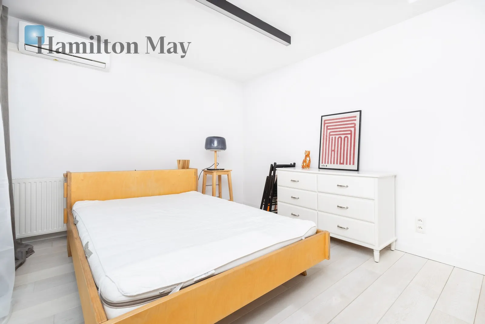 City: Kraków Street: św. Łazarza Region: Grzegórzki Distance to centre: 0.95 km - slider