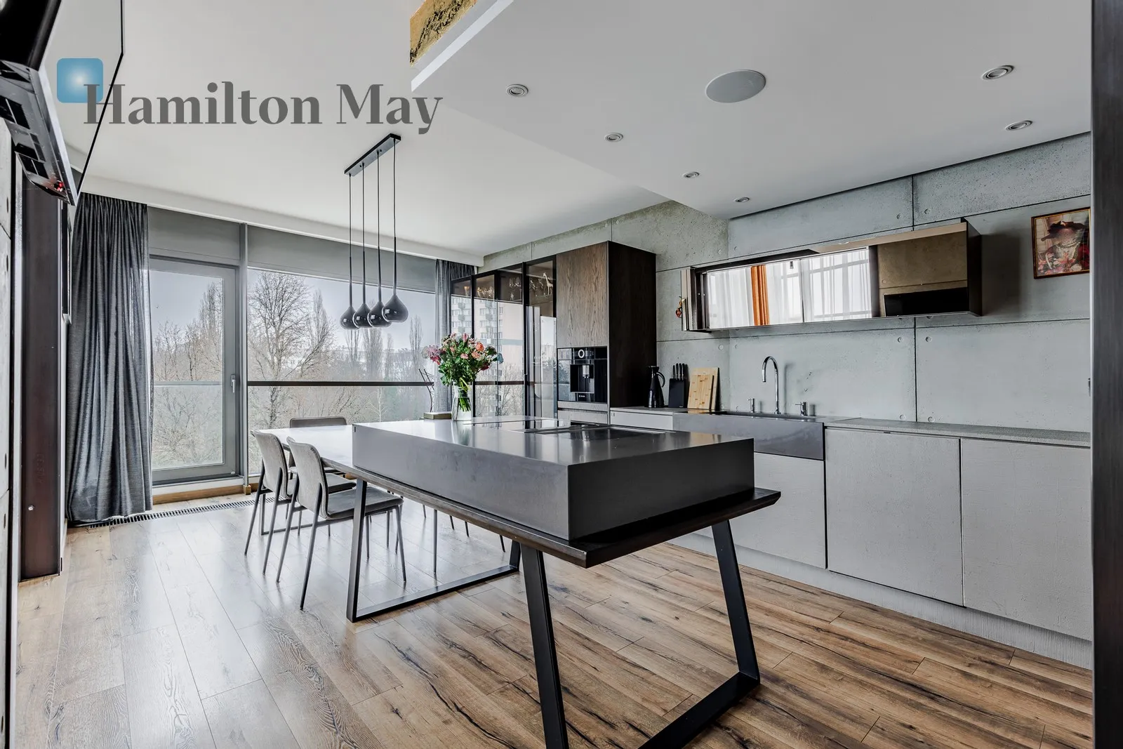 City: Warszawa Street: Jana Pawła Woronicza Region: Mokotów Subregion: Służewiec Distance to centre: 4.81 km Level: 3 Price: 16400 PLN Bedrooms: 2 - slider