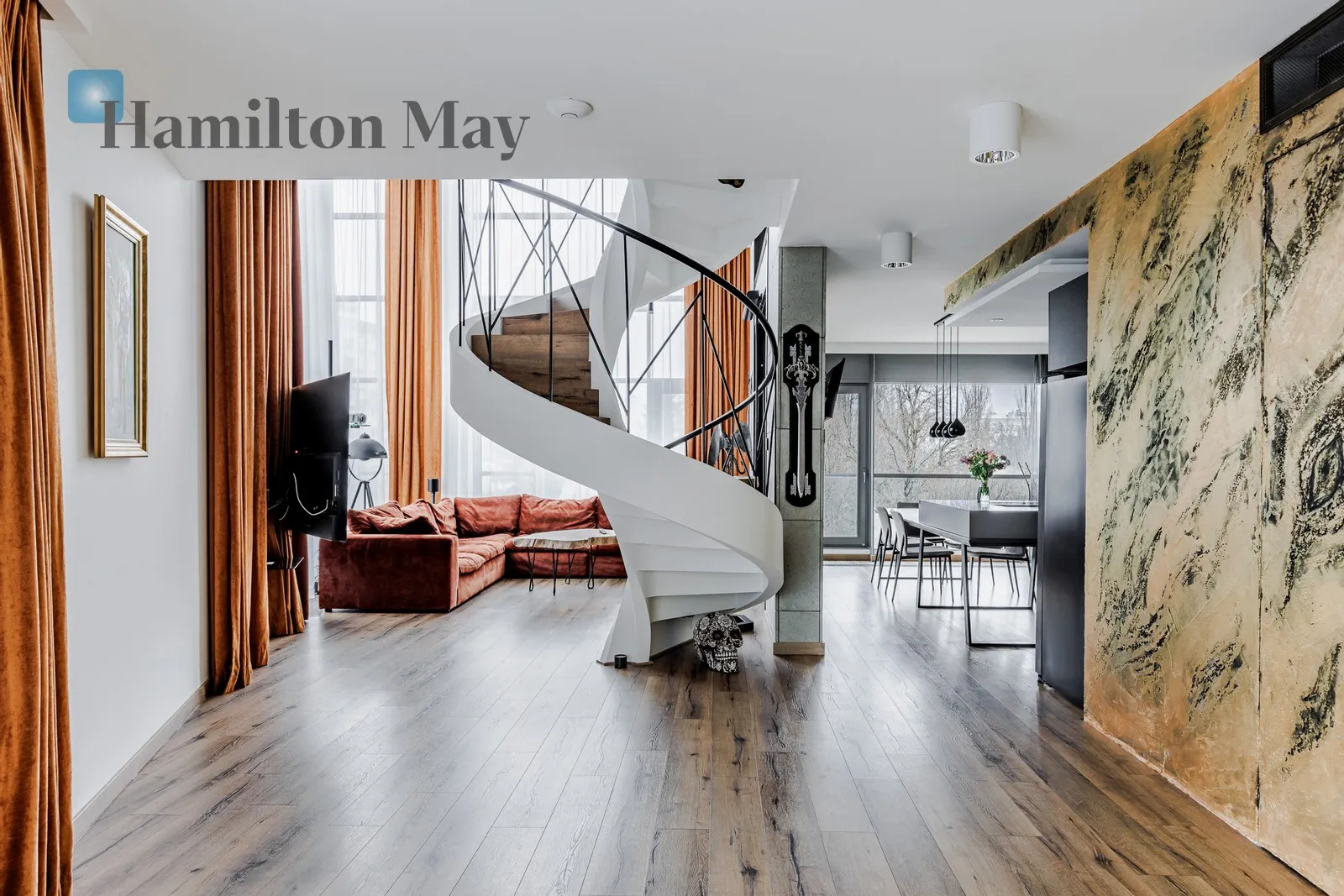 Region: Mokotów Subregion: Służewiec Distance to centre: 4.81 km Level: 3 Price: 16400 PLN Bedrooms: 2 Bathrooms: 2 Size: 178m2 - slider