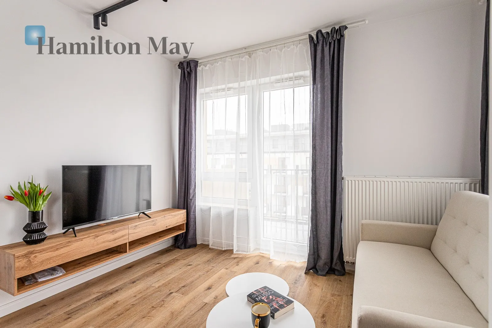 City: Warszawa Street: Optyków Region: Praga-Południe Subregion: Gocław Distance to centre: 6.56 km Level: 5 Price: 3600 PLN Bedrooms: 1 - slider