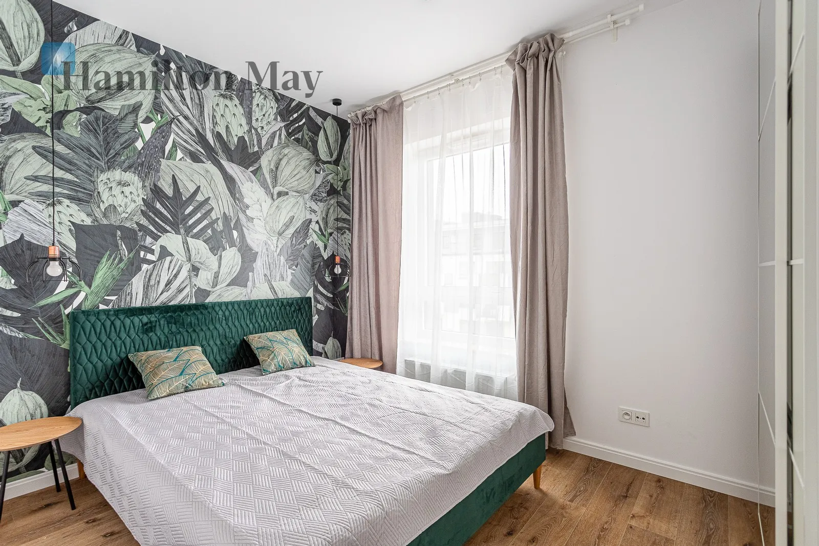 Subregion: Gocław Distance to centre: 6.56 km Level: 5 Price: 3600 PLN Bedrooms: 1 Bathrooms: 1 Size: 42m2 Price/m2: 86 PLN - slider