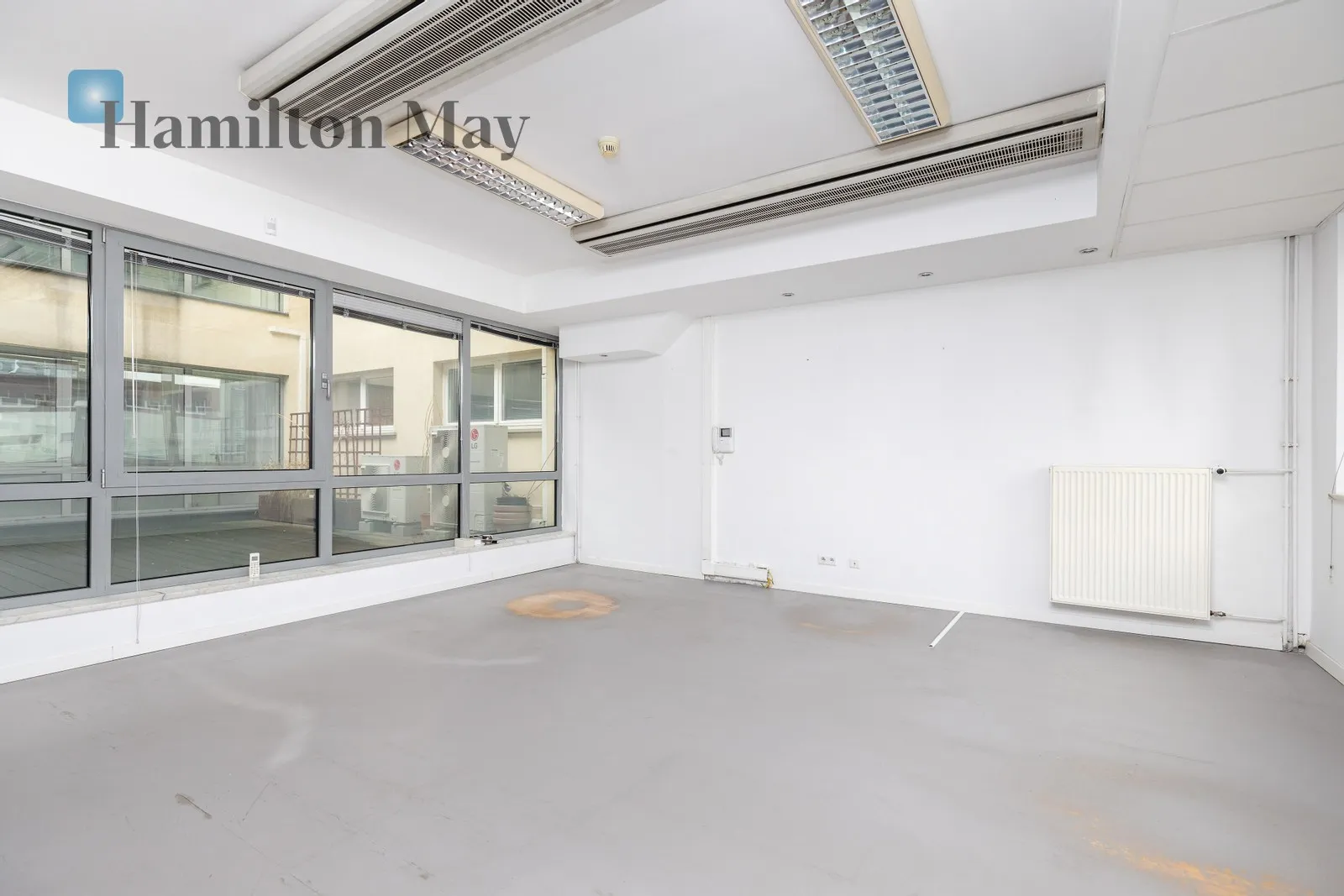 Lokal biurowy o powierzchni 300 m2, Zwierzyniec - slider