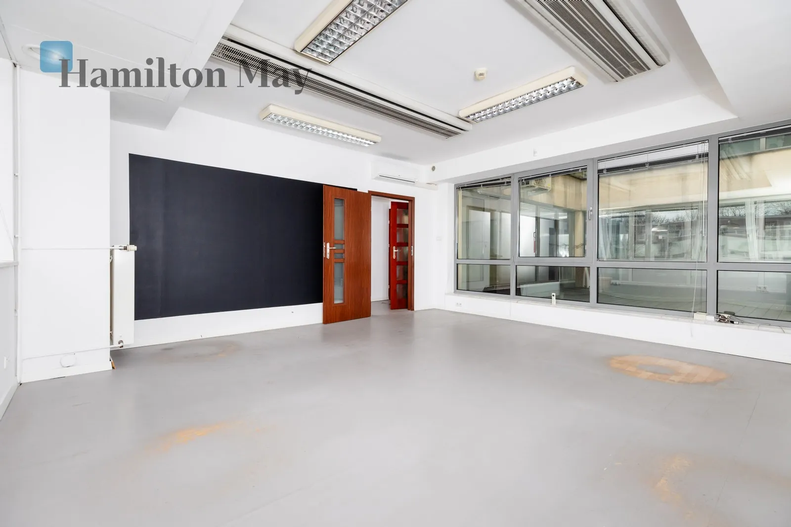 Lokal biurowy o powierzchni 300 m2, Zwierzyniec - slider