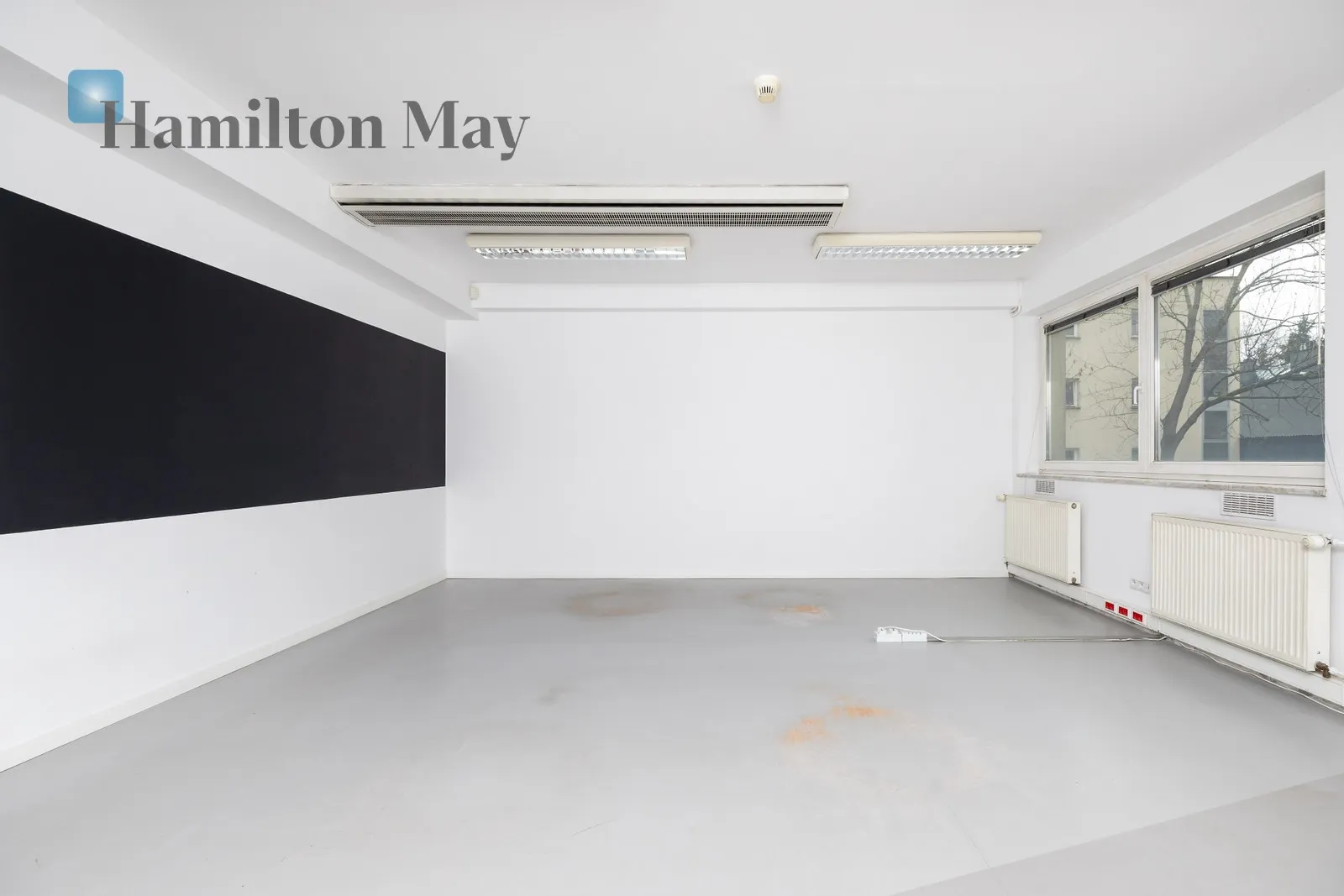 Lokal biurowy o powierzchni 300 m2, Zwierzyniec - slider