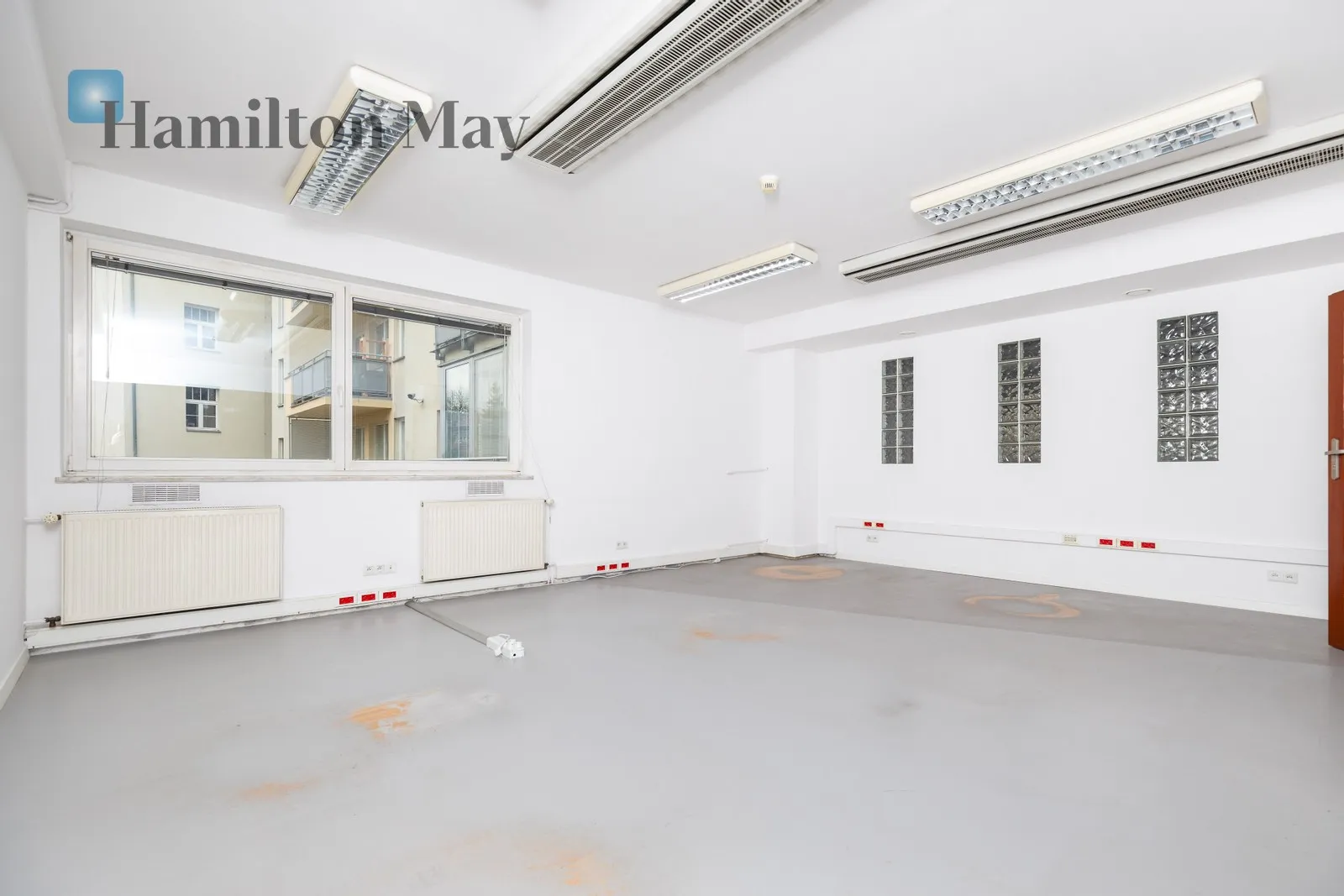 Lokal biurowy o powierzchni 300 m2, Zwierzyniec - slider