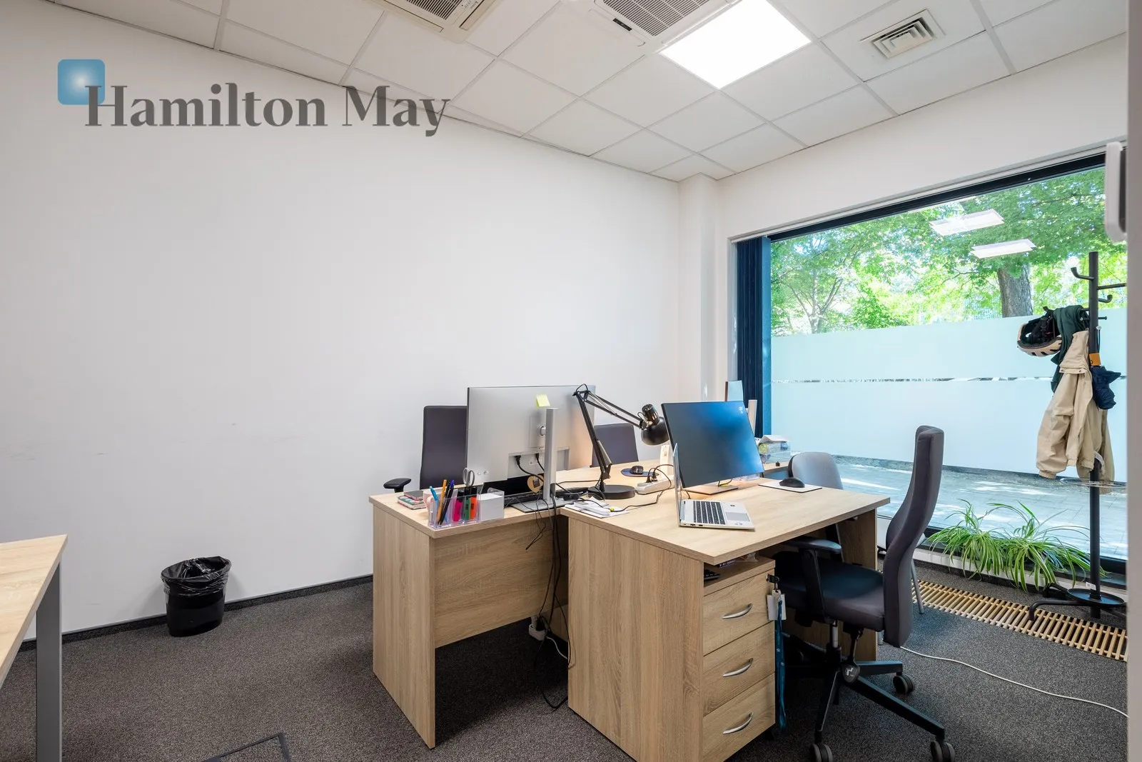 Region: Stare Miasto Subregion: Wawel Distance to centre: 0.71 km Price: 14550 PLN Bedrooms: null Bathrooms: null Plot size: nullm2 Layout: null Price/m2: 80 PLN - slider