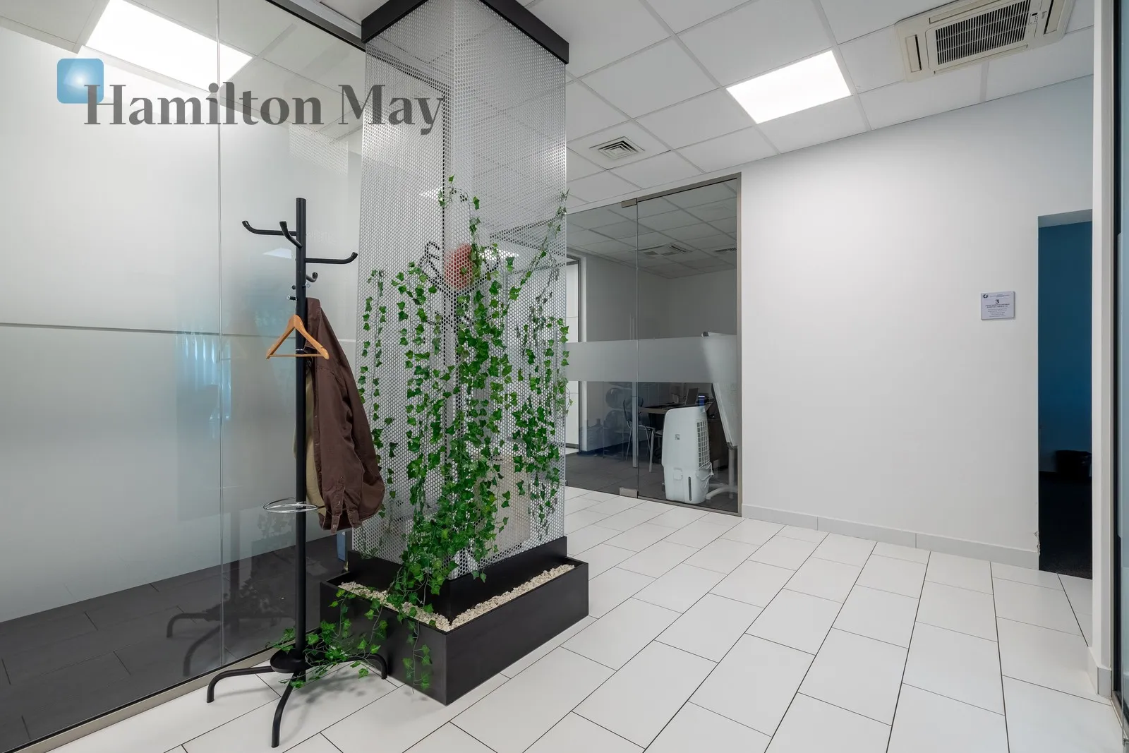 Region: Stare Miasto Subregion: Wawel Distance to centre: 0.71 km Price: 14550 PLN Bedrooms: null Bathrooms: null Plot size: nullm2 - slider