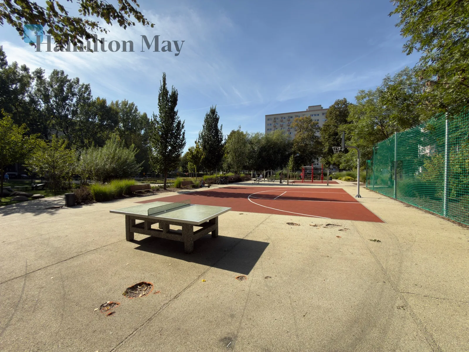 Street: Mordechaja Anielewicza Region: Wola Subregion: Mirów Distance to centre: 2.83 km Level: 1 Price: 669000 PLN - slider