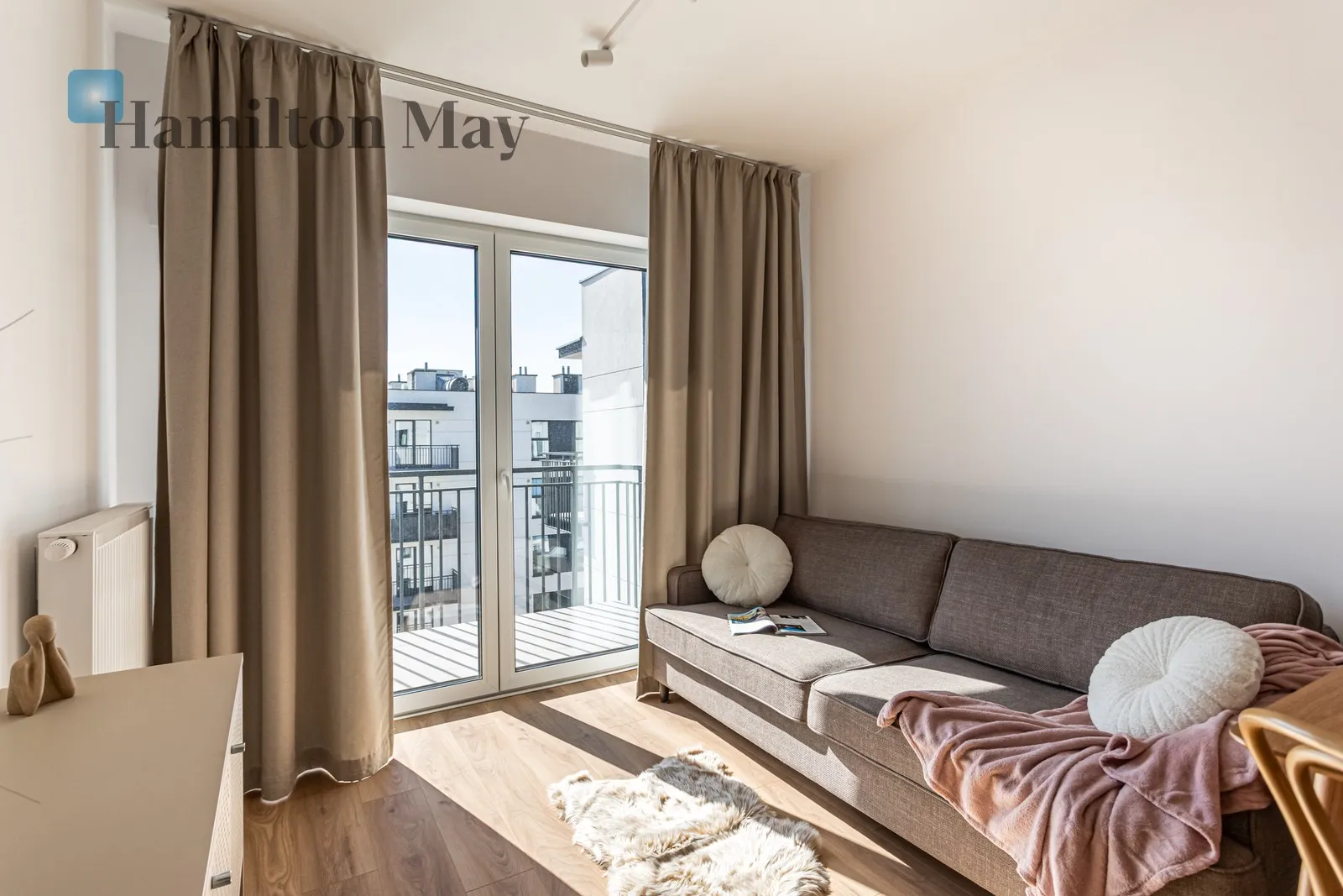 Region: Włochy Subregion: Raków Distance to centre: 5.73 km Level: 6 Price: 861506.37 PLN Bedrooms: 1 Bathrooms: 1 Size: 37.1m2 - slider