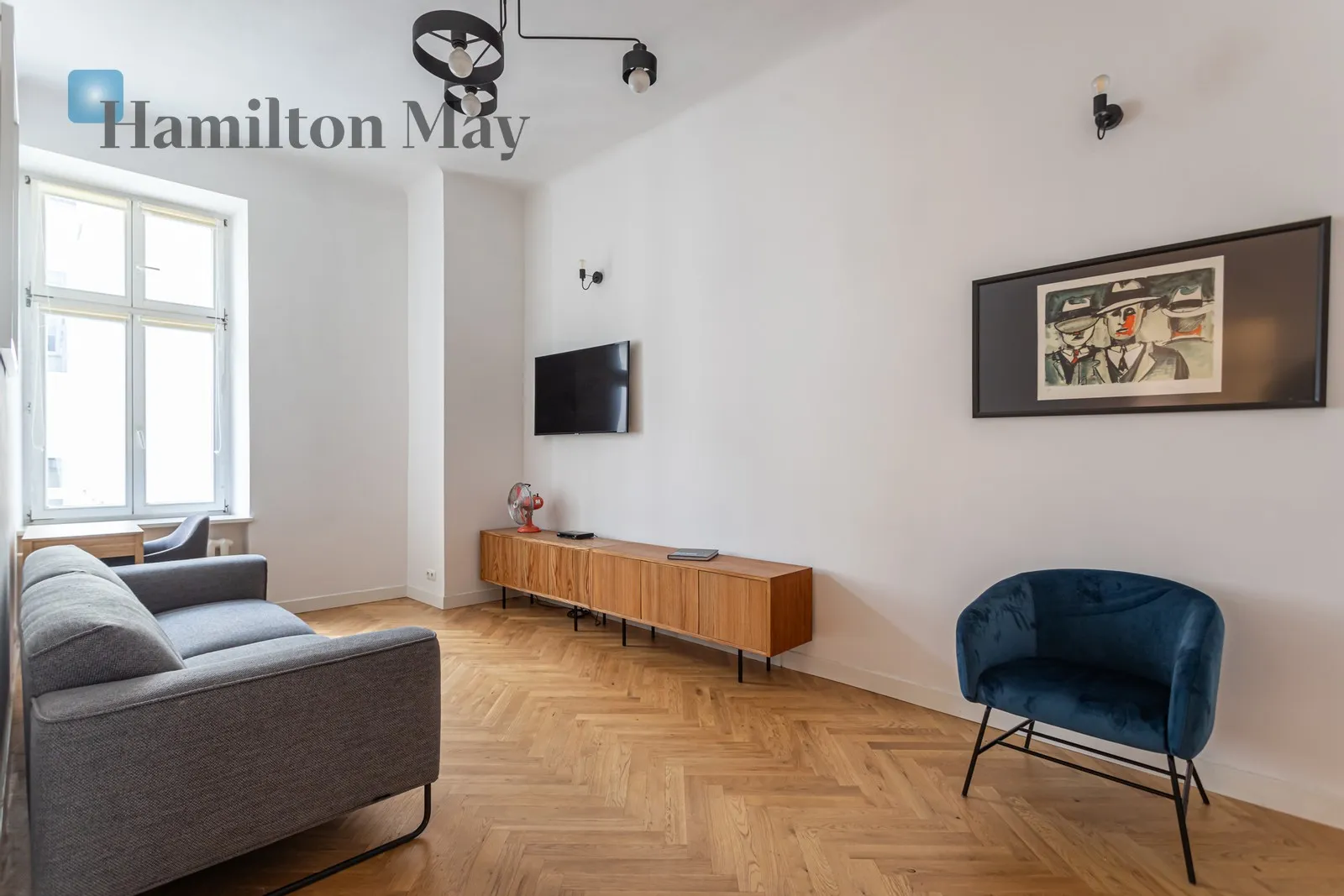 Street: Hoża Region: Śródmieście Subregion: Śródmieście Północne Distance to centre: 0.47 km Level: 4 Price: 4500 PLN Bedrooms: 1 Bathrooms: 1 Size: 50m2 - slider