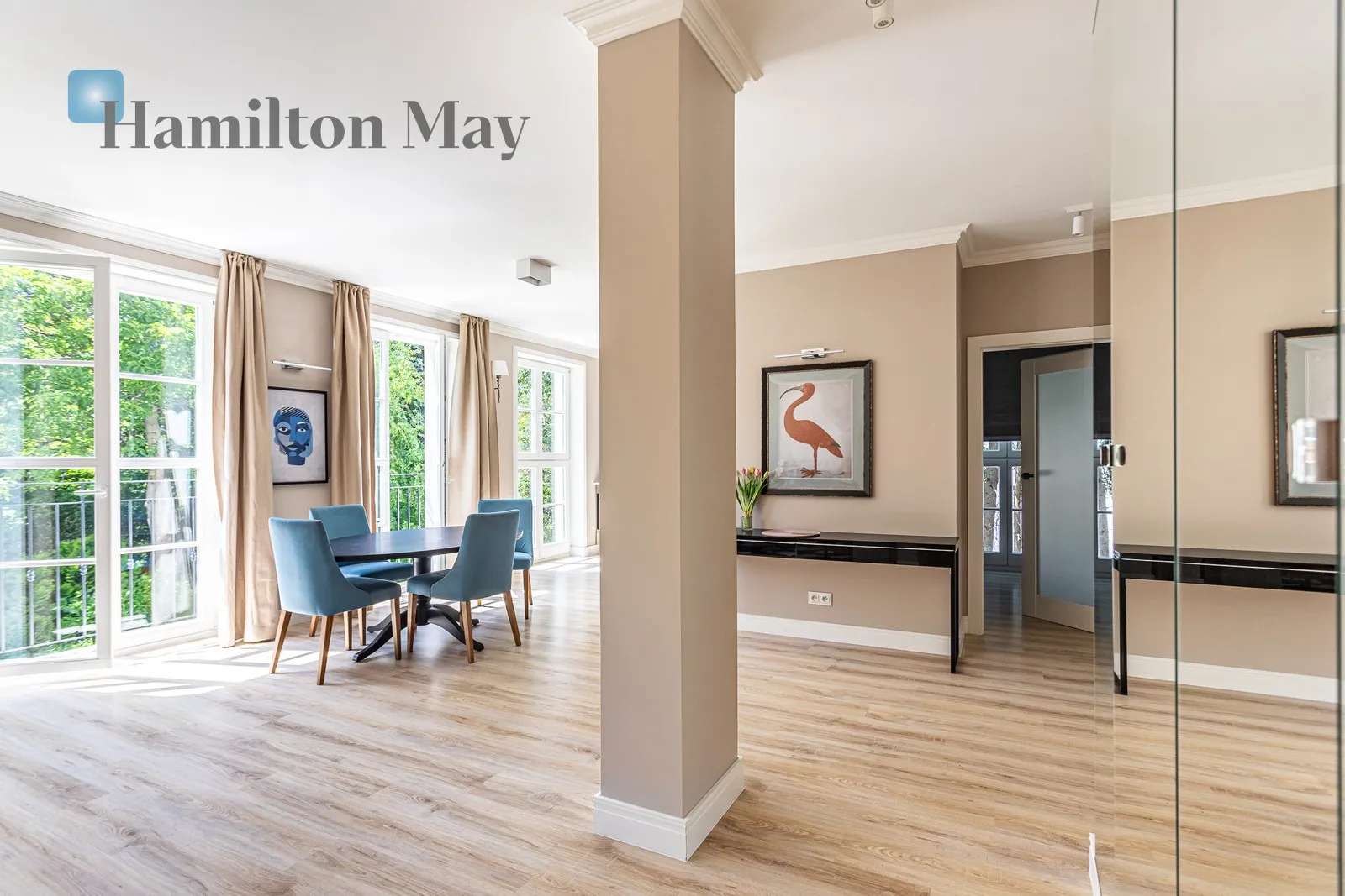 Apartament w willi na Starym Żoliborzu - slider