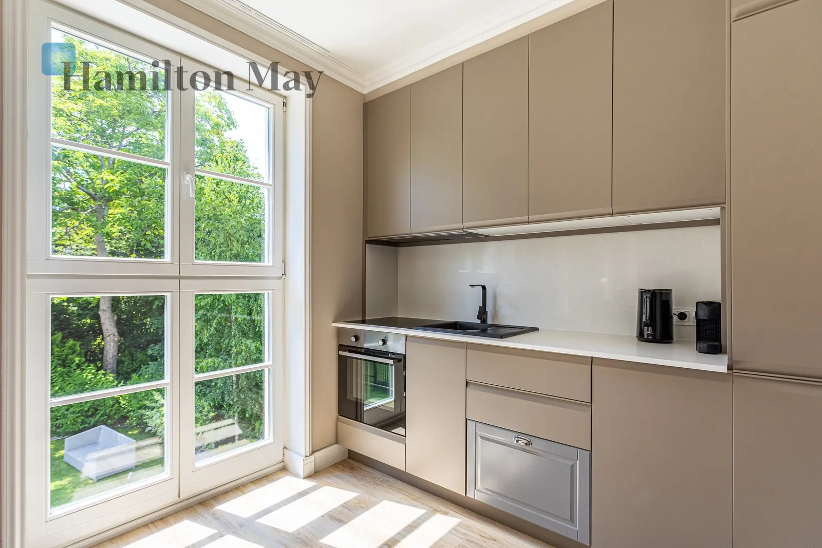 Apartament w willi na Starym Żoliborzu - slider