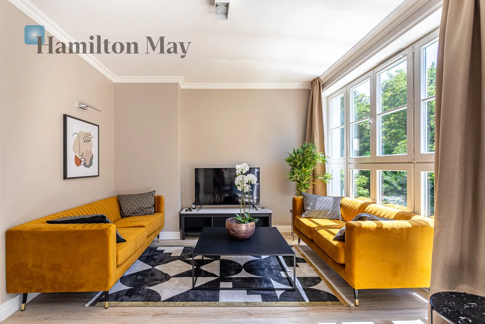 Apartament w willi na Starym Żoliborzu - slider