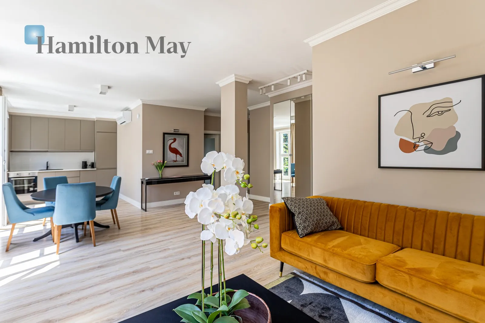 Apartament w willi na Starym Żoliborzu - slider