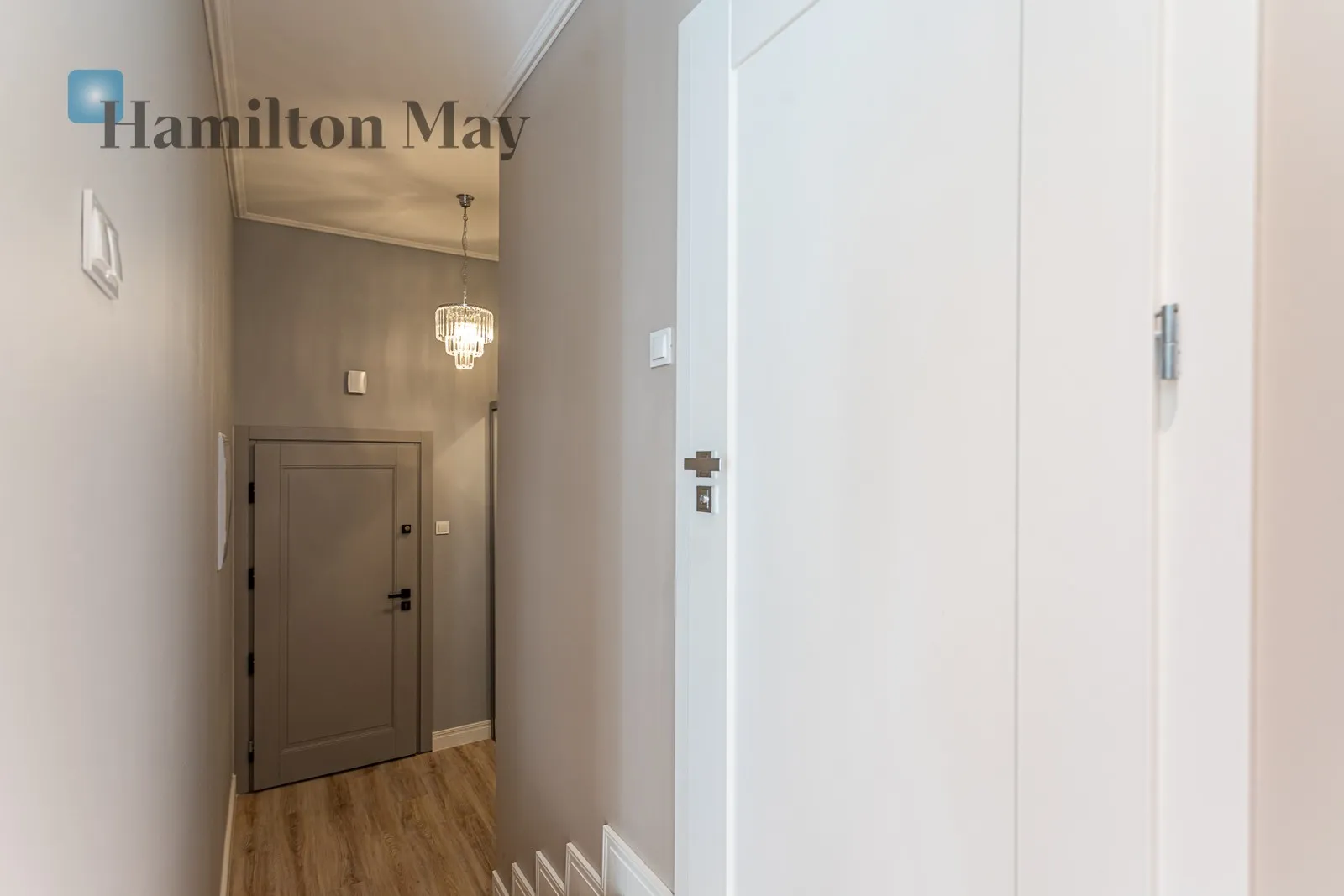 Apartament w willi na Starym Żoliborzu - slider